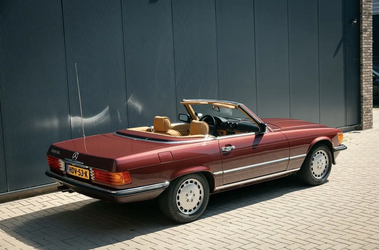 Mercedes-Benz SL 560, foto 3