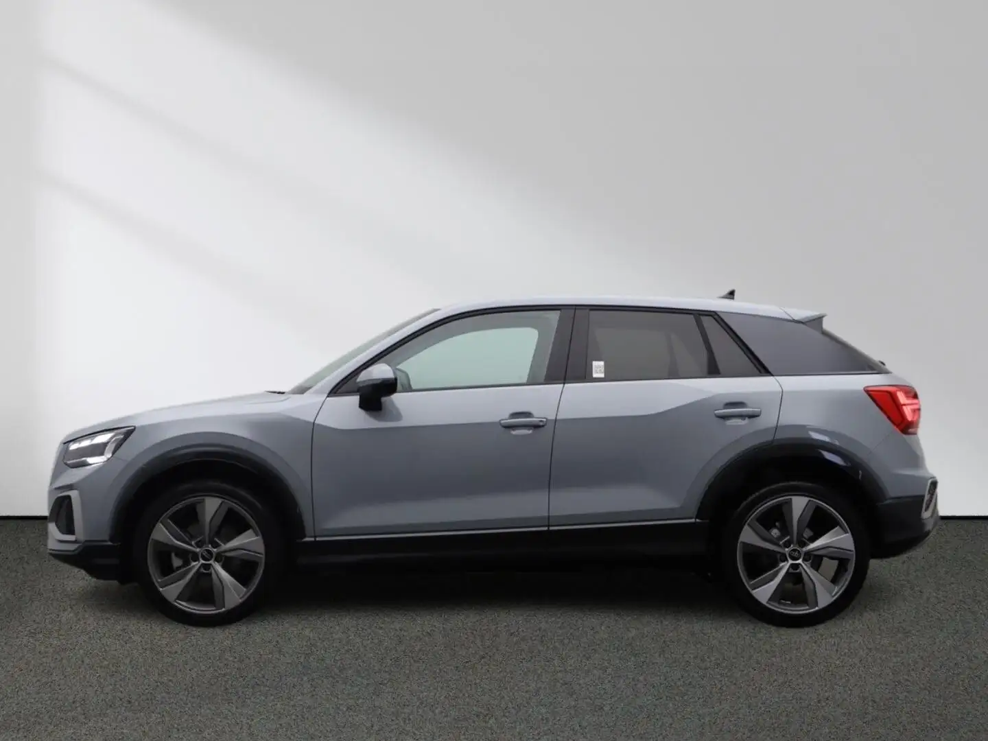 Audi Q2 35 TDI S tronic MMI Matrix Digitales Cockpit Grau - 2