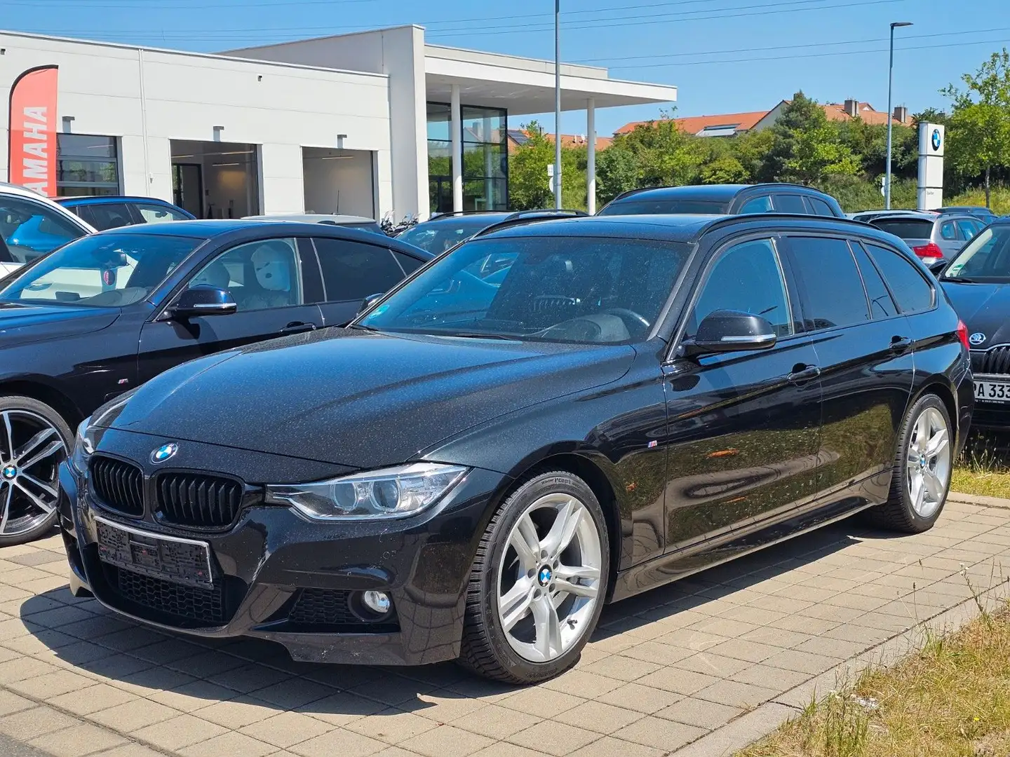 BMW 320 d Touring *M Packet* Panorama* Head Up* PDC Schwarz - 1