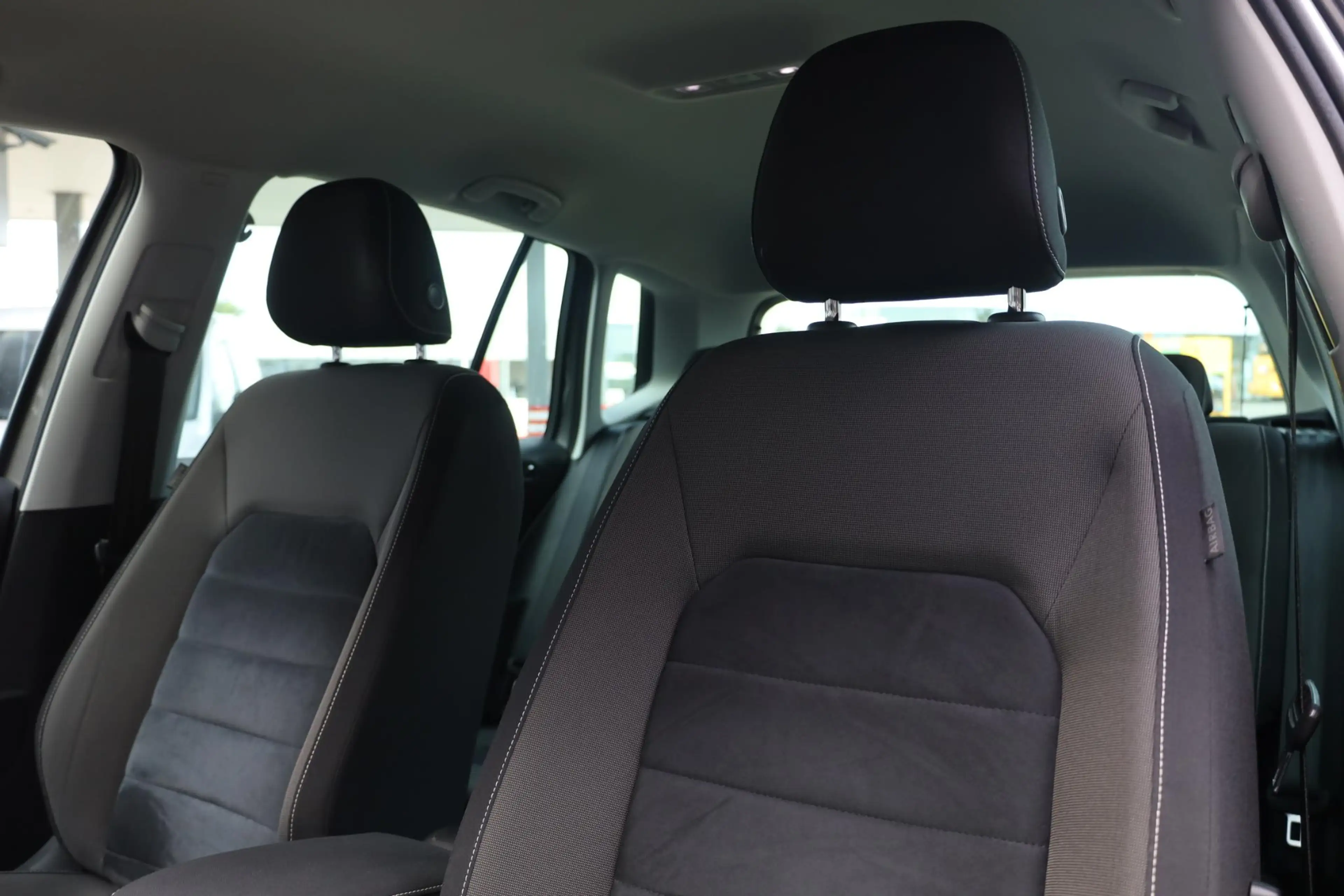 Volkswagen Golf Sportsvan 1.2 TSI Highline 110PK / 81kW DSG, Wegklapbare tre — photo 10