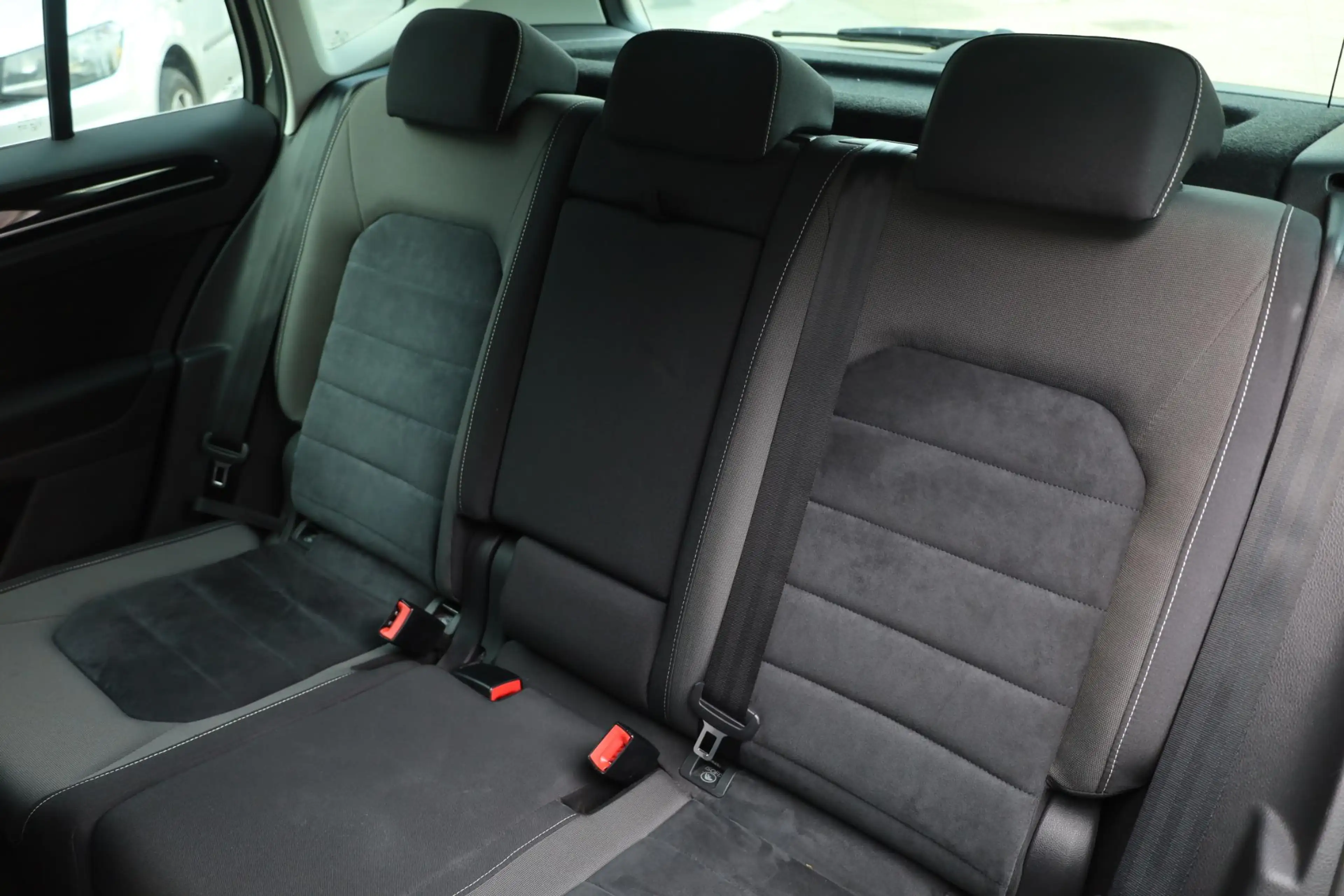 Volkswagen Golf Sportsvan 1.2 TSI Highline 110PK / 81kW DSG, Wegklapbare tre — photo 31