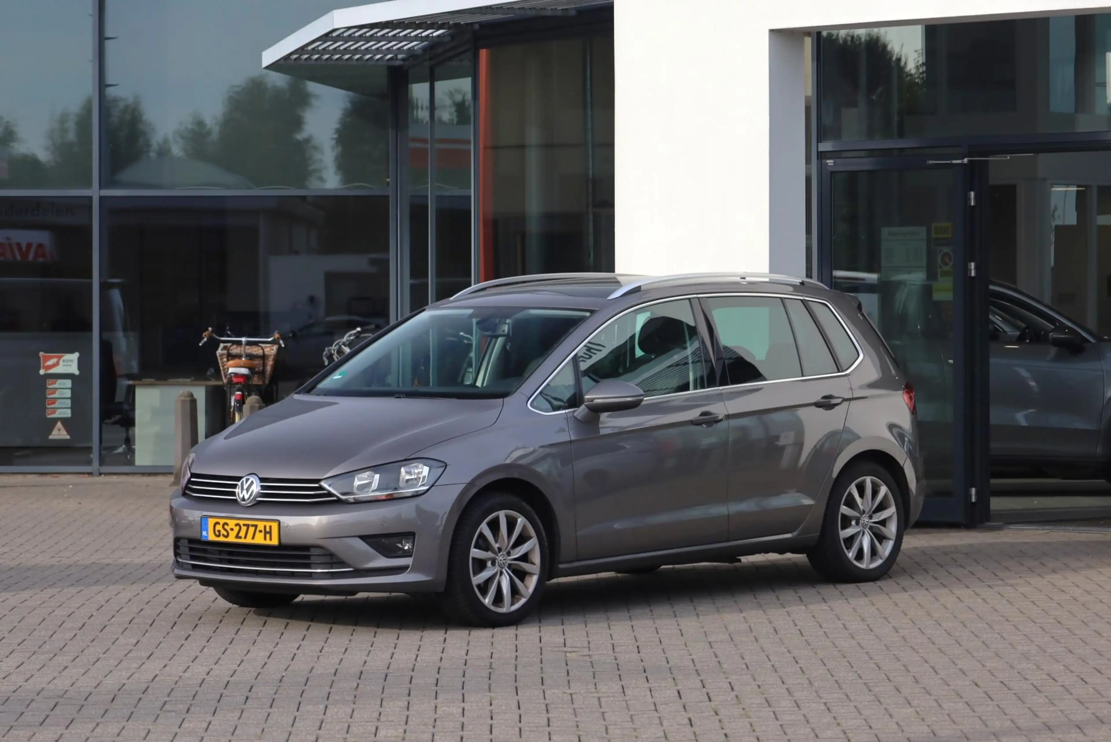 Volkswagen Golf Sportsvan 1.2 TSI Highline 110PK / 81kW DSG, Wegklapbare tre — photo 36
