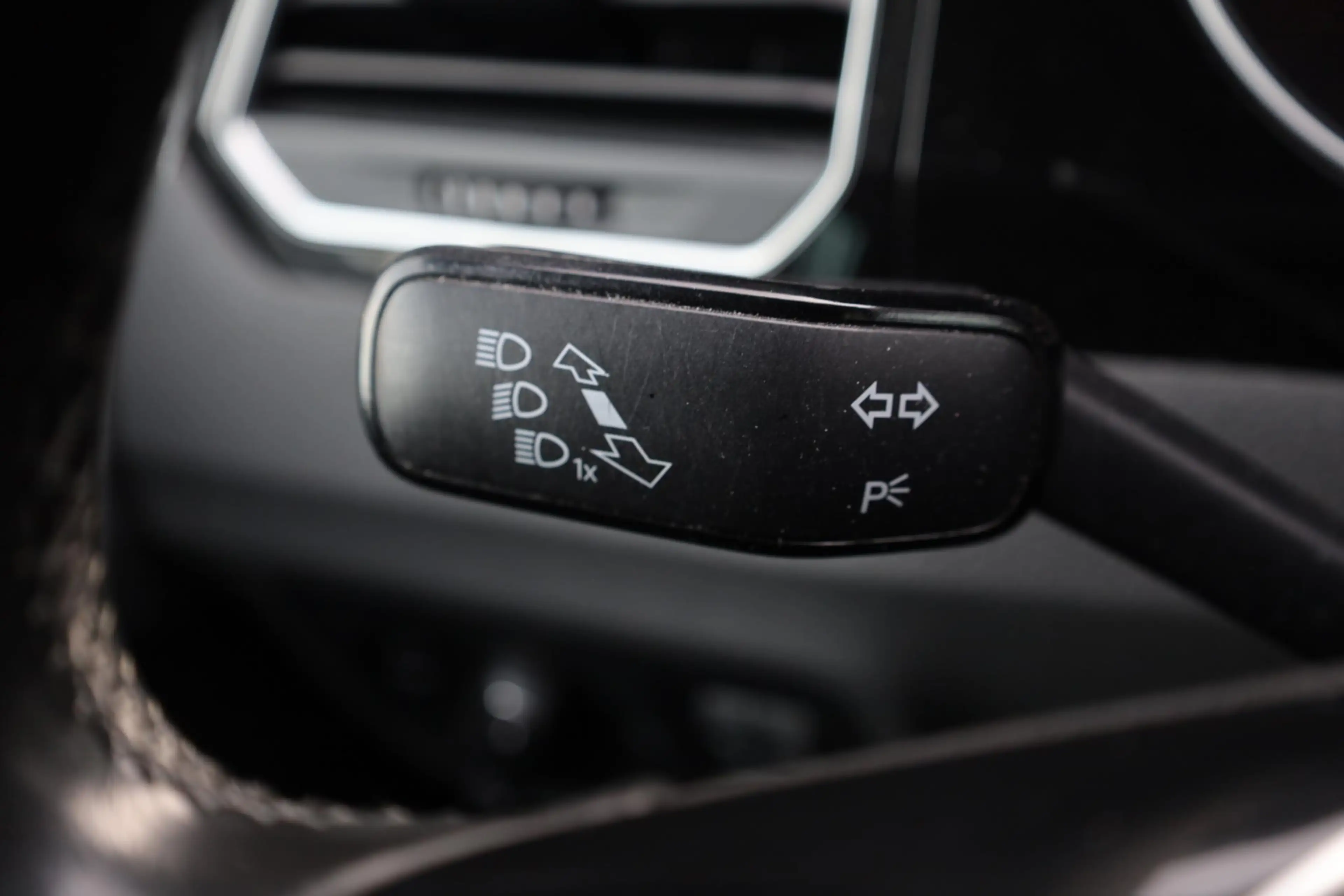 Volkswagen Golf Sportsvan 1.2 TSI Highline 110PK / 81kW DSG, Wegklapbare tre — photo 13