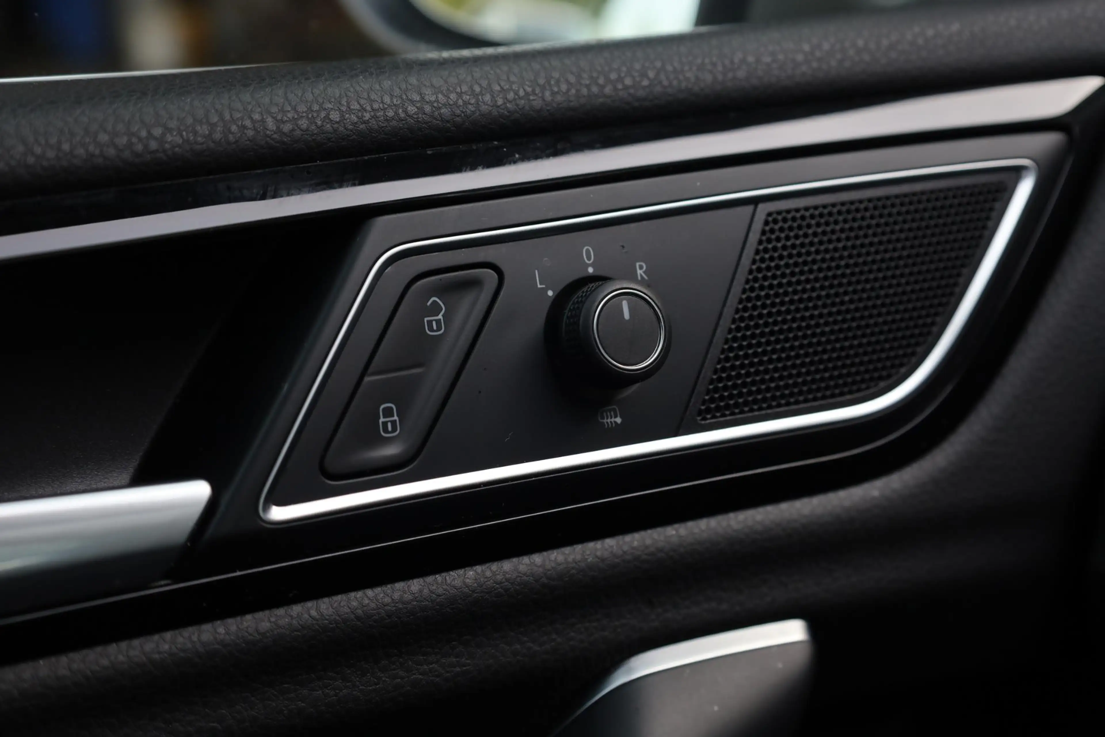 Volkswagen Golf Sportsvan 1.2 TSI Highline 110PK / 81kW DSG, Wegklapbare tre — photo 11