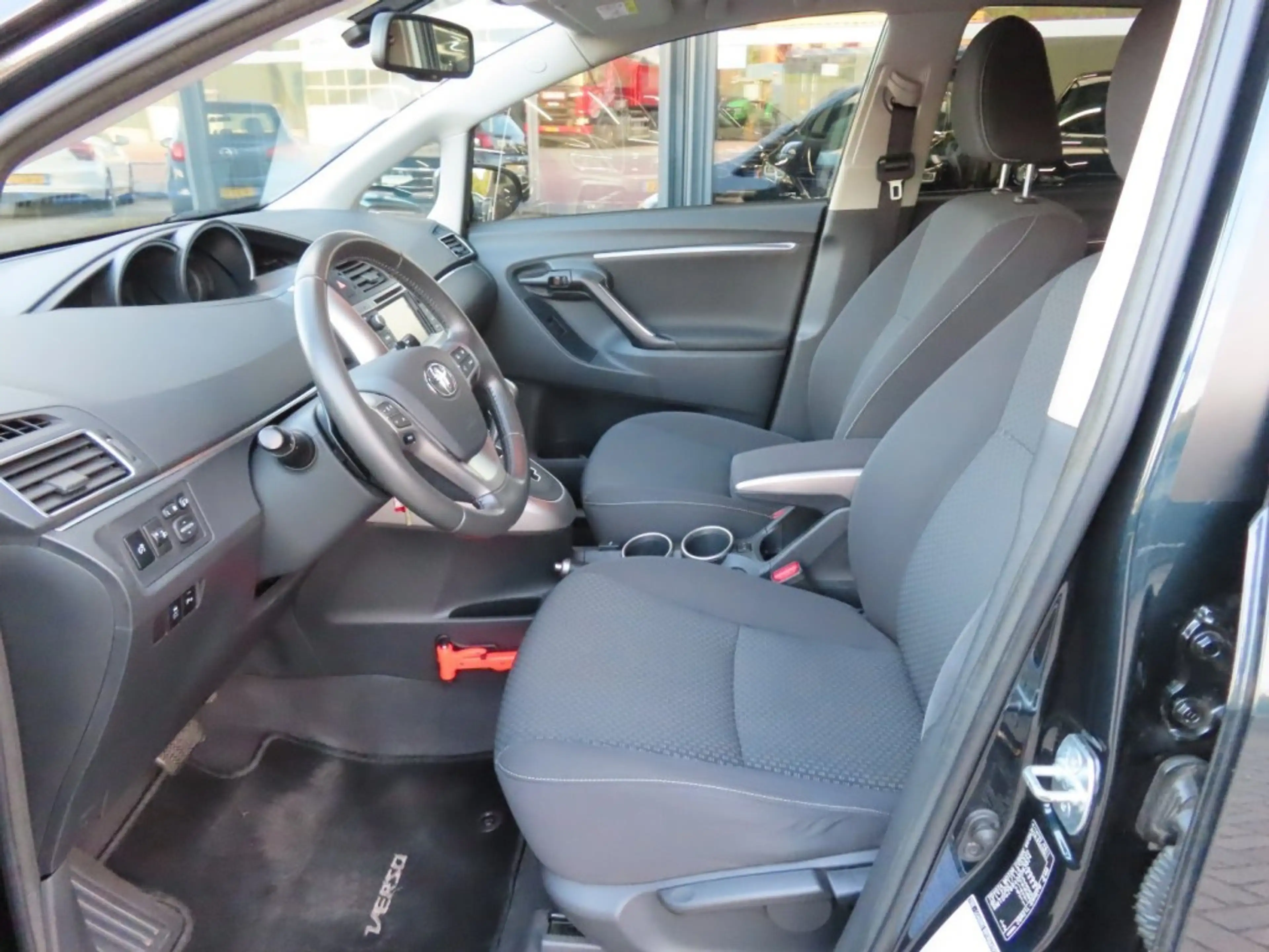 Toyota Verso 1.8 VVT-I Aspiration Aut. Ecc Cruise Camera Trekha — photo 11
