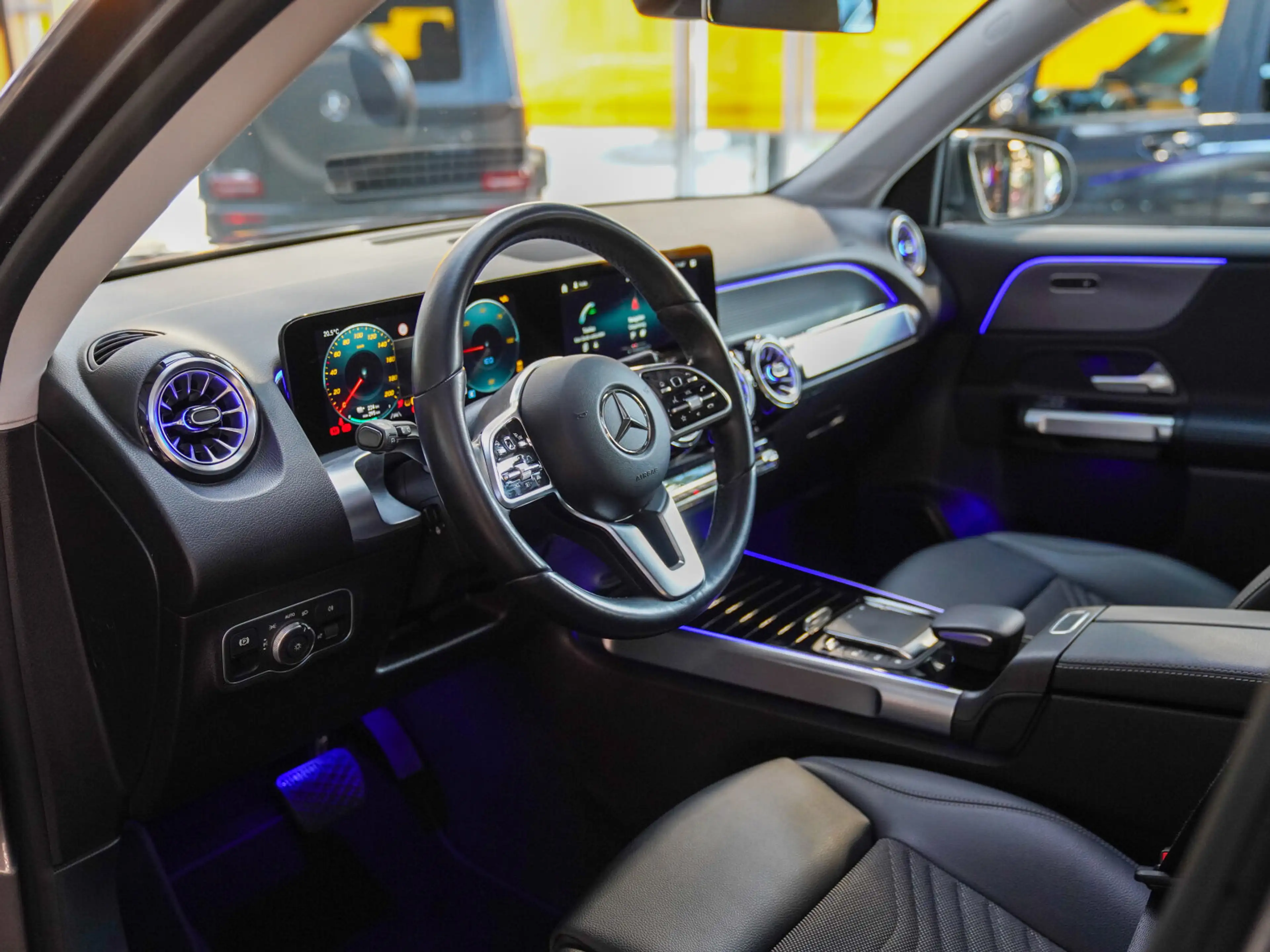 Mercedes-Benz EQB 250 Progressive  Distronic  Memory Panorama — photo 14