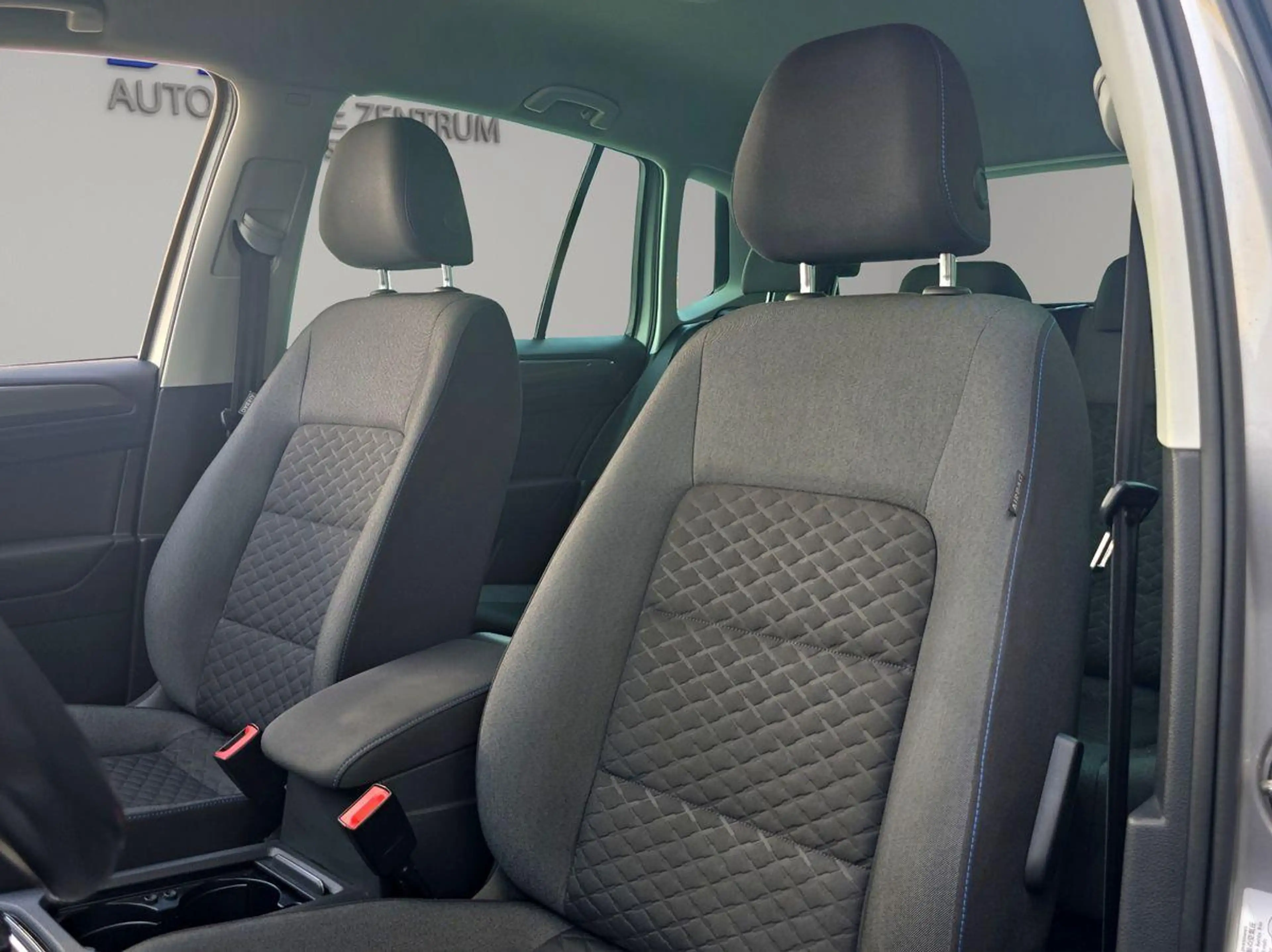 Volkswagen Golf Sportsvan Join TSI DSG NAVI LED PLUS Android — photo 8