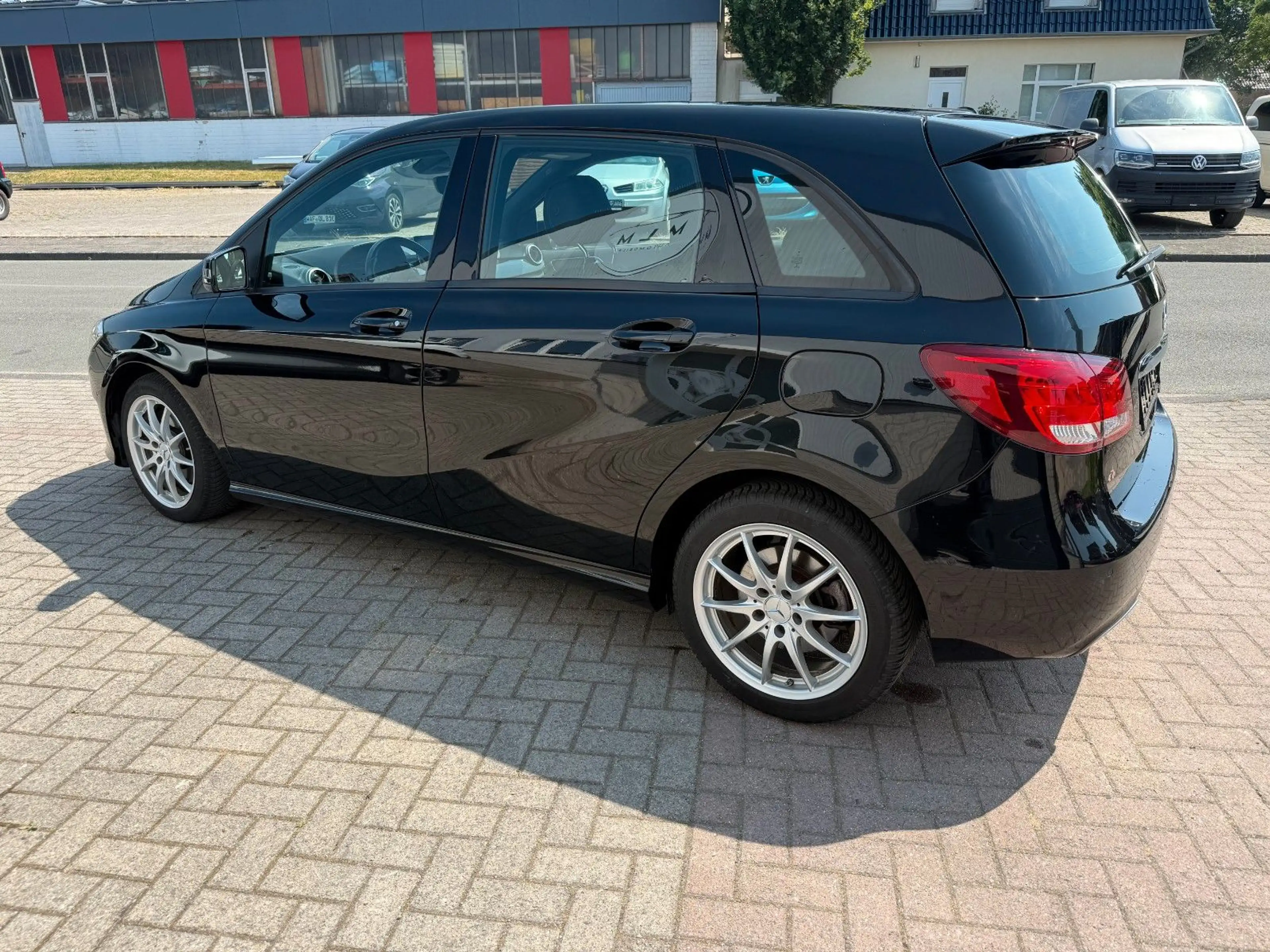 Mercedes-Benz B 220 CDI 4Matic Leder Navi Kamera — photo 13