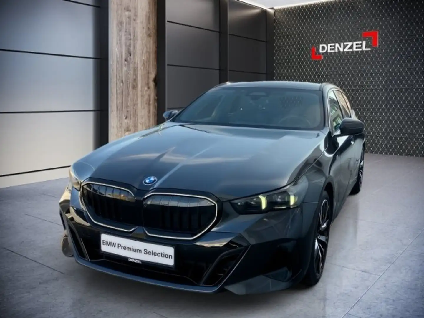 BMW 520 d xDrive Touring G61 B47 Grau - 1
