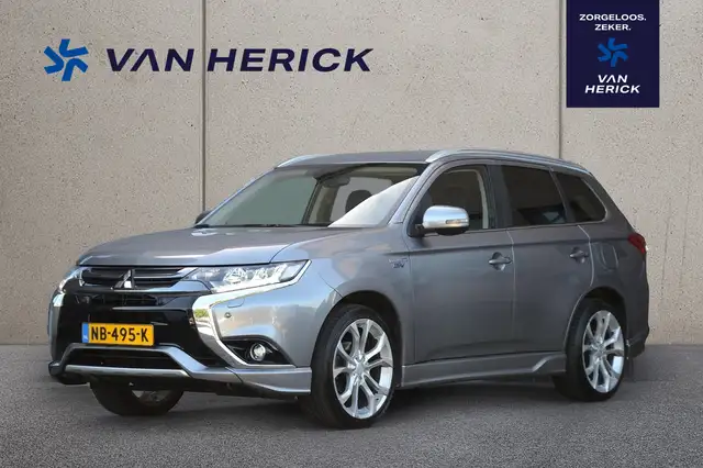 Mitsubishi Outlander 2.0 PHEV Premium | Trekhaak | Winterpakket | Achte
