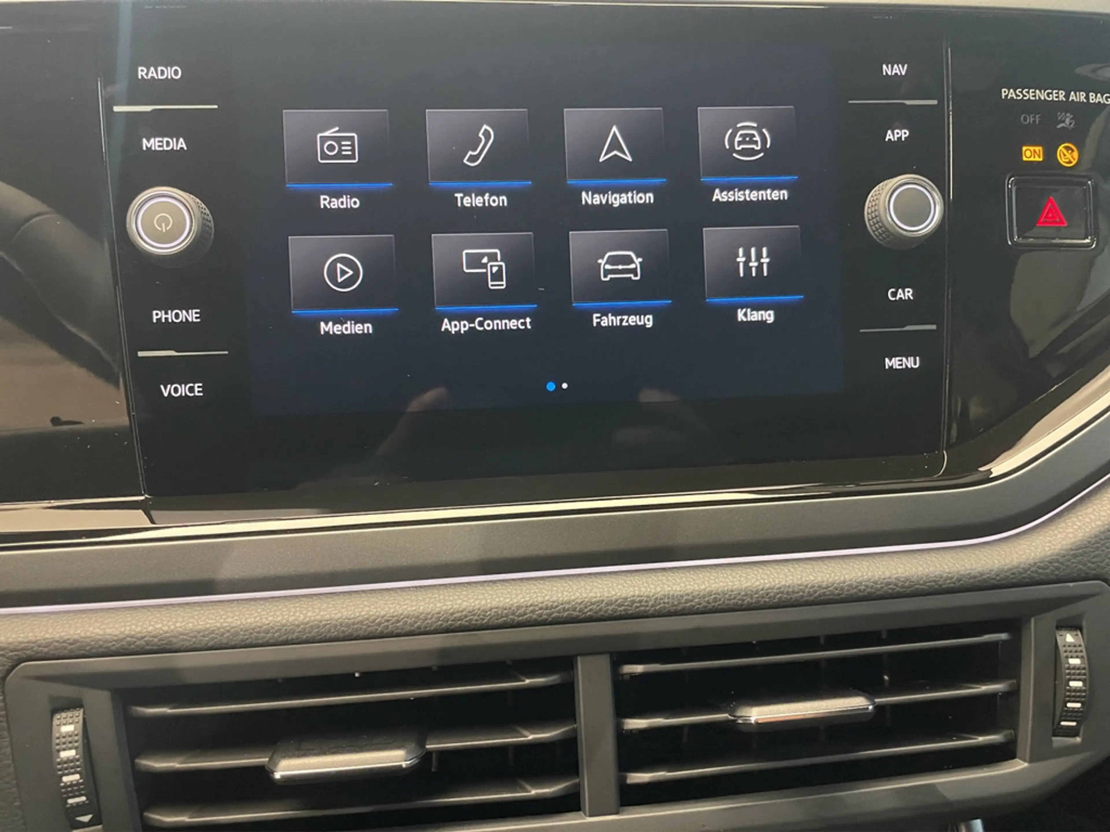 Volkswagen Taigo 1,0 l TSI DSG R-Line LED-Matrix+IQ.Drive+ACC+PDC — photo 15