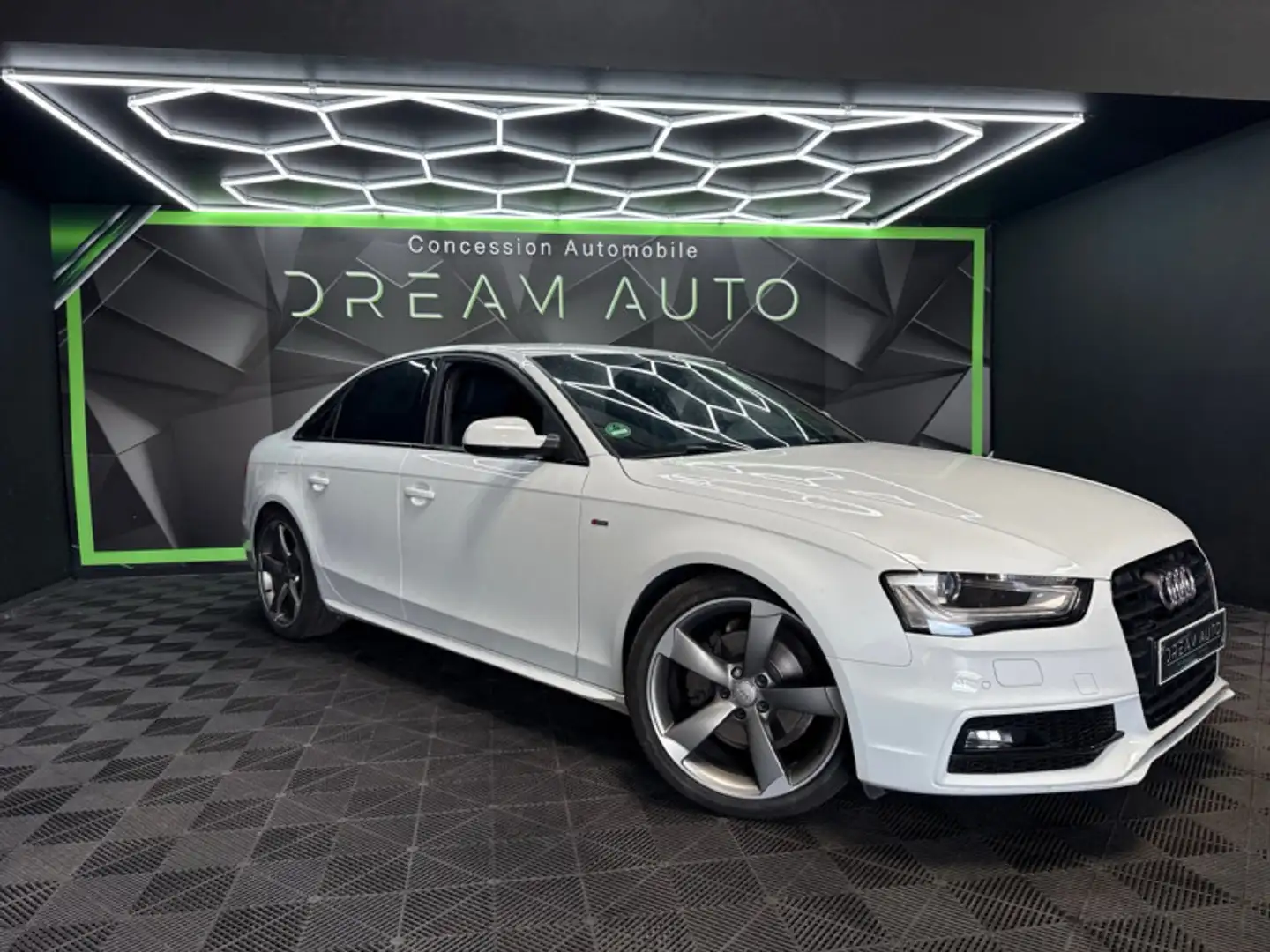 Audi A4 2.0 TDI 150CH DPF S LINE MULTITRONIC Blanc - 2
