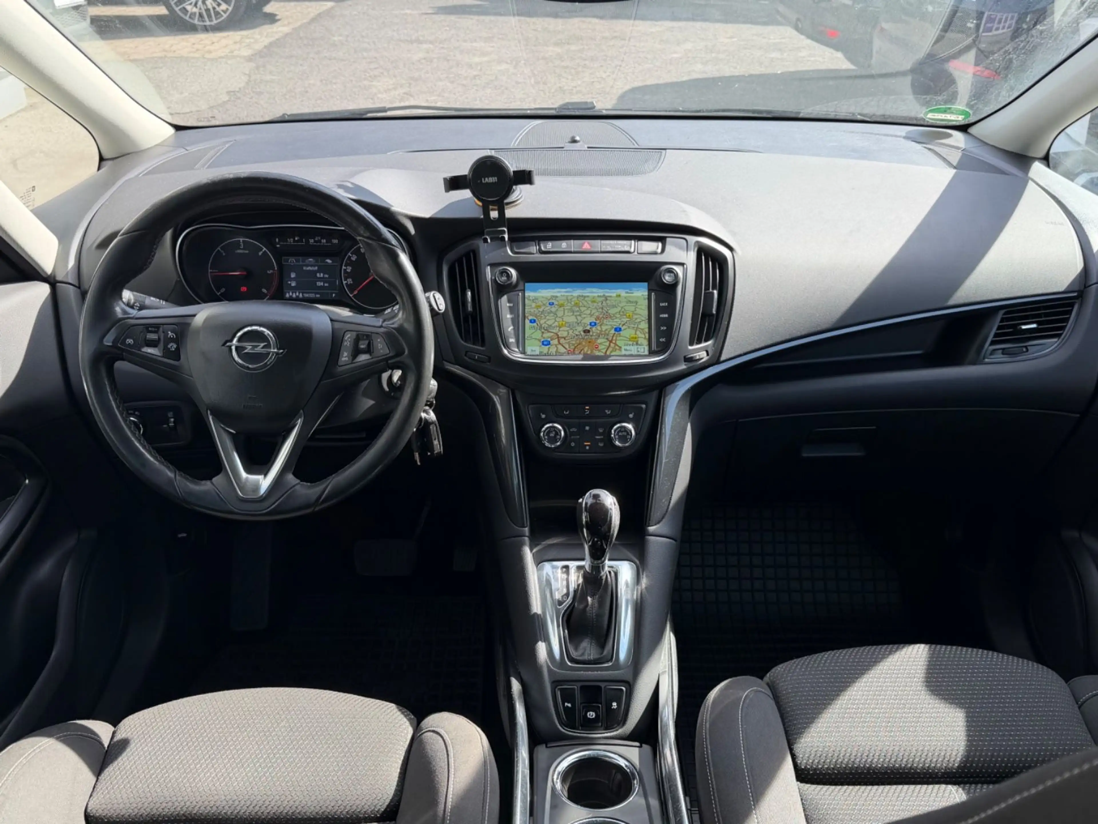 Opel Zafira C #Aut.#*7Sitze*Tüv Neu*Navi*Kamera*AHK* — photo 9