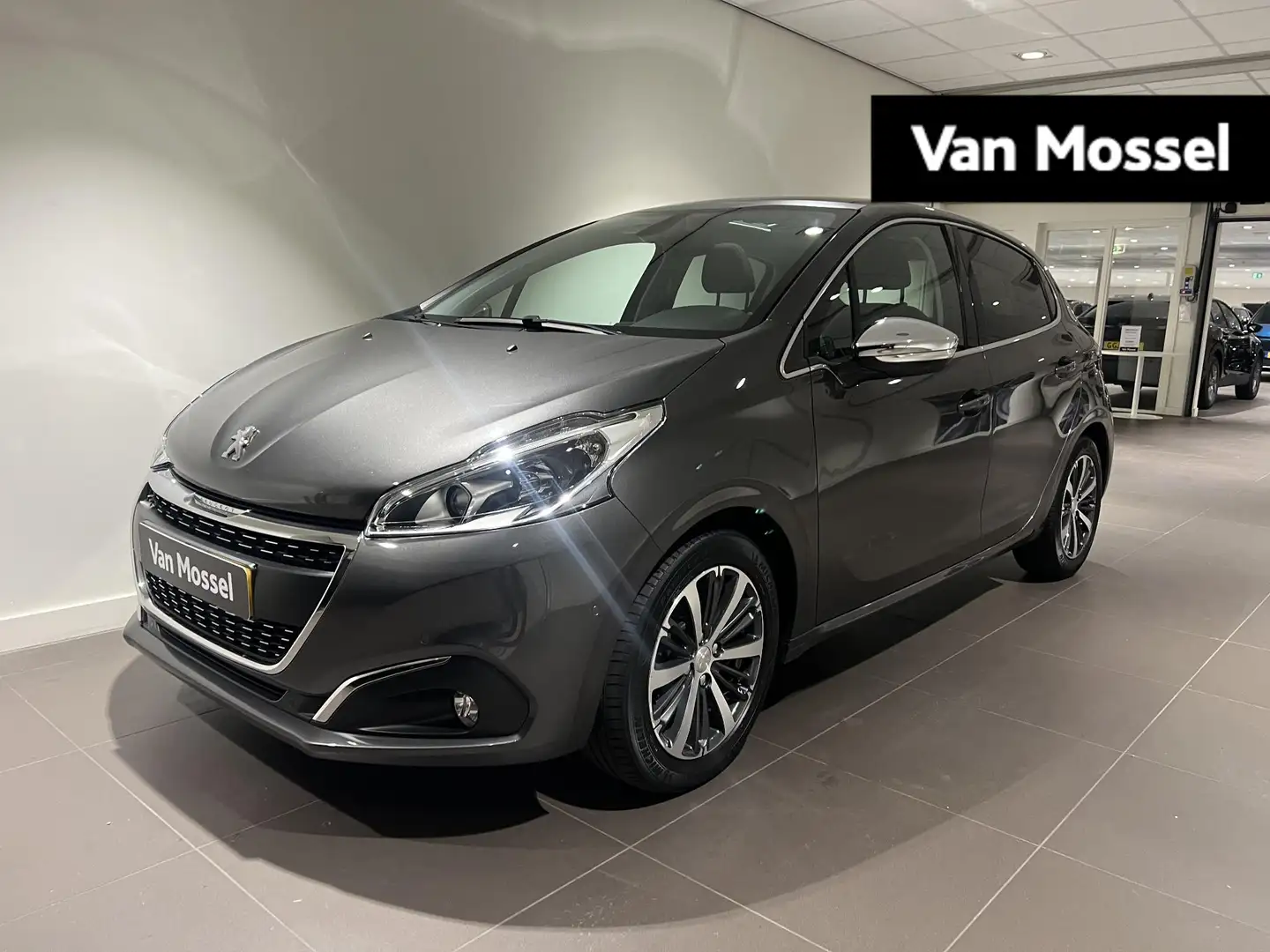 Peugeot 208 1.2 PureTech Allure Grijs - 1