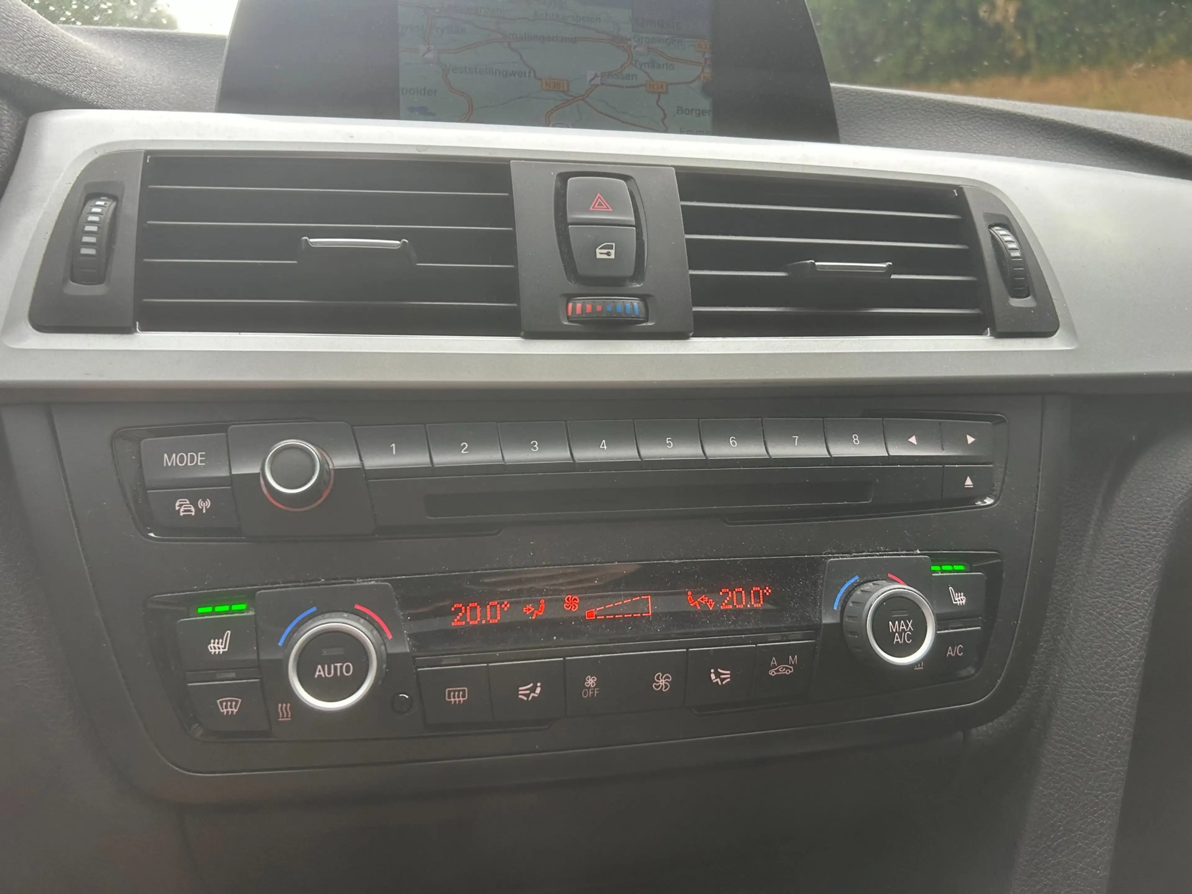 BMW 316 3-serie 316d High Executive - PANO - Navi - Clima — photo 11