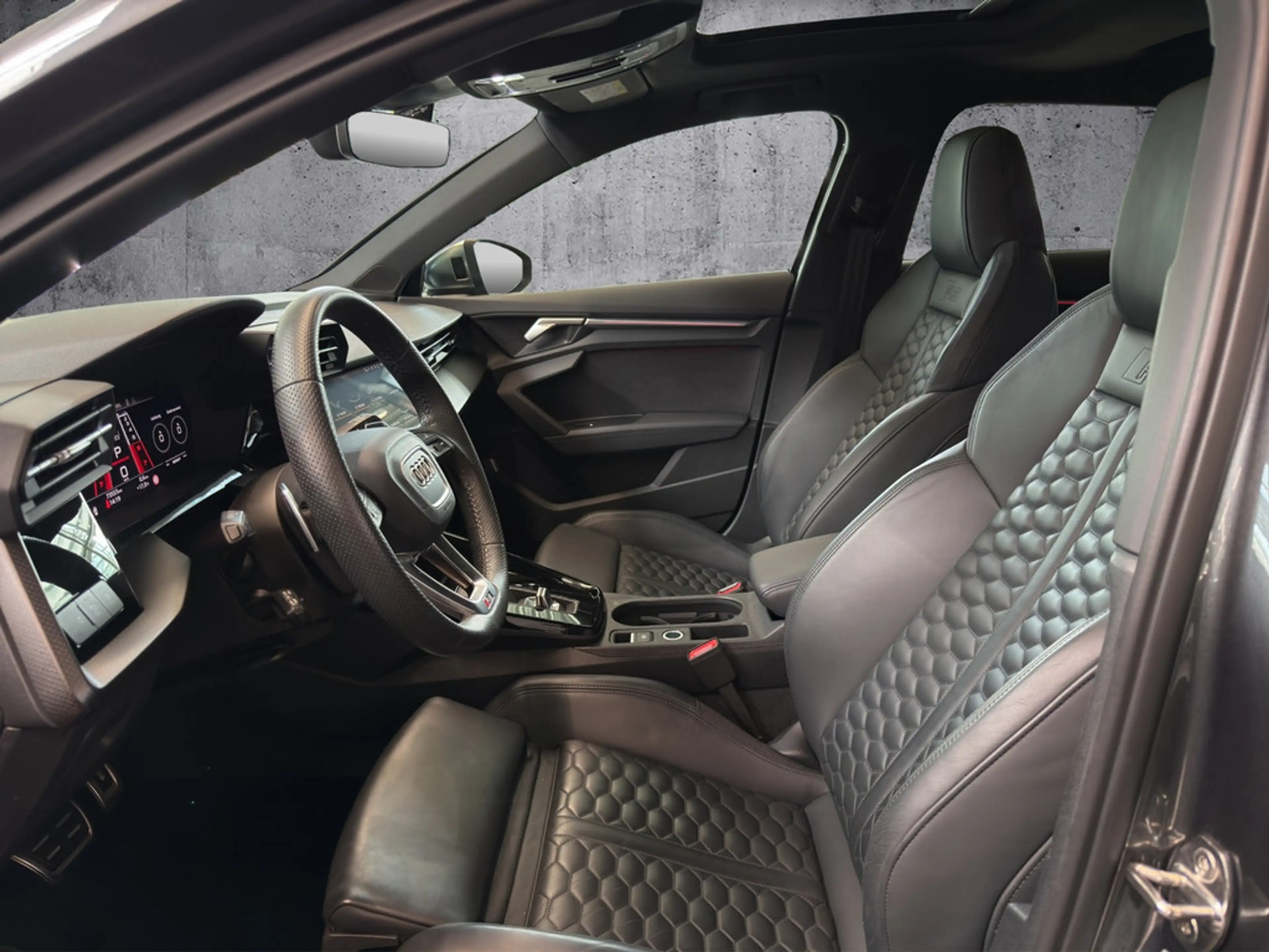 Audi RS3 2.5 TFSI quattro Matrix+Pano+B&O+HuD — photo 10