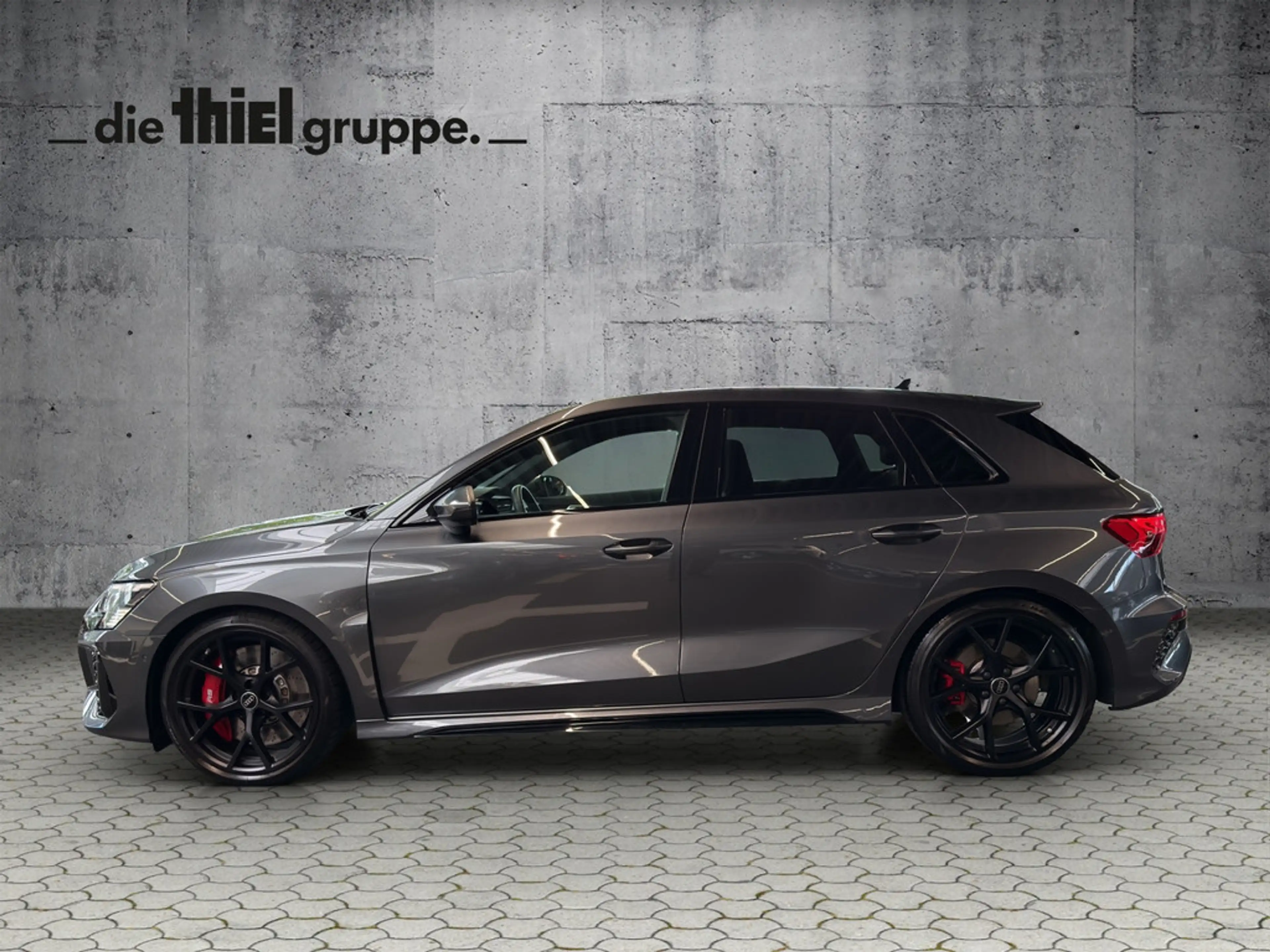 Audi RS3 2.5 TFSI quattro Matrix+Pano+B&O+HuD — photo 3
