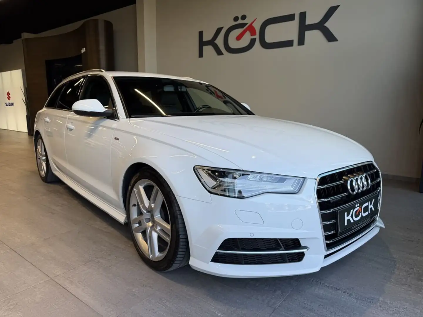Audi A6 2.0 TDI Intense quattro Weiß - 2