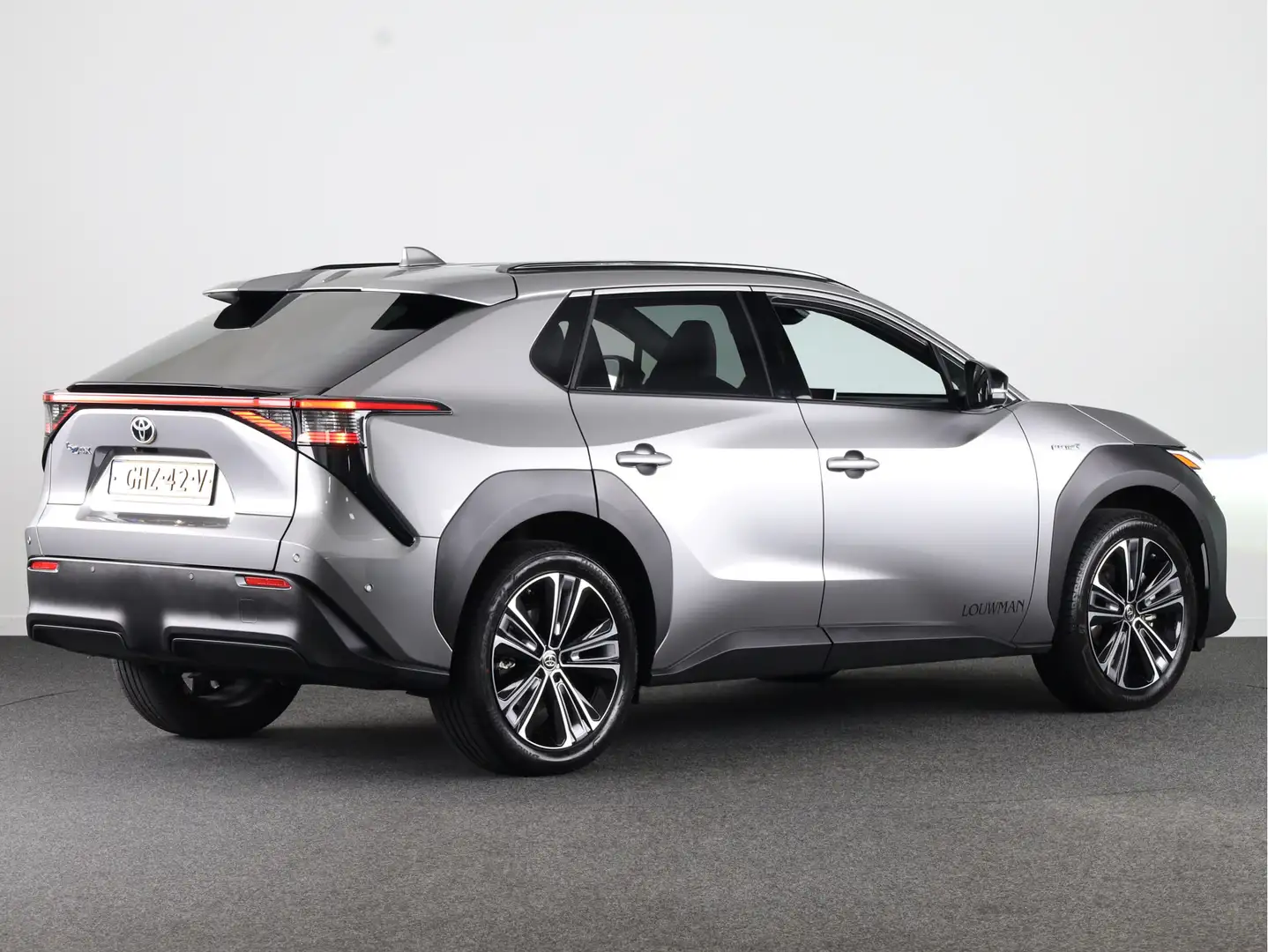 Toyota bZ4X Premium 71 kWh *DEMO* | Stoelverwarming / Ventilat Grau - 2