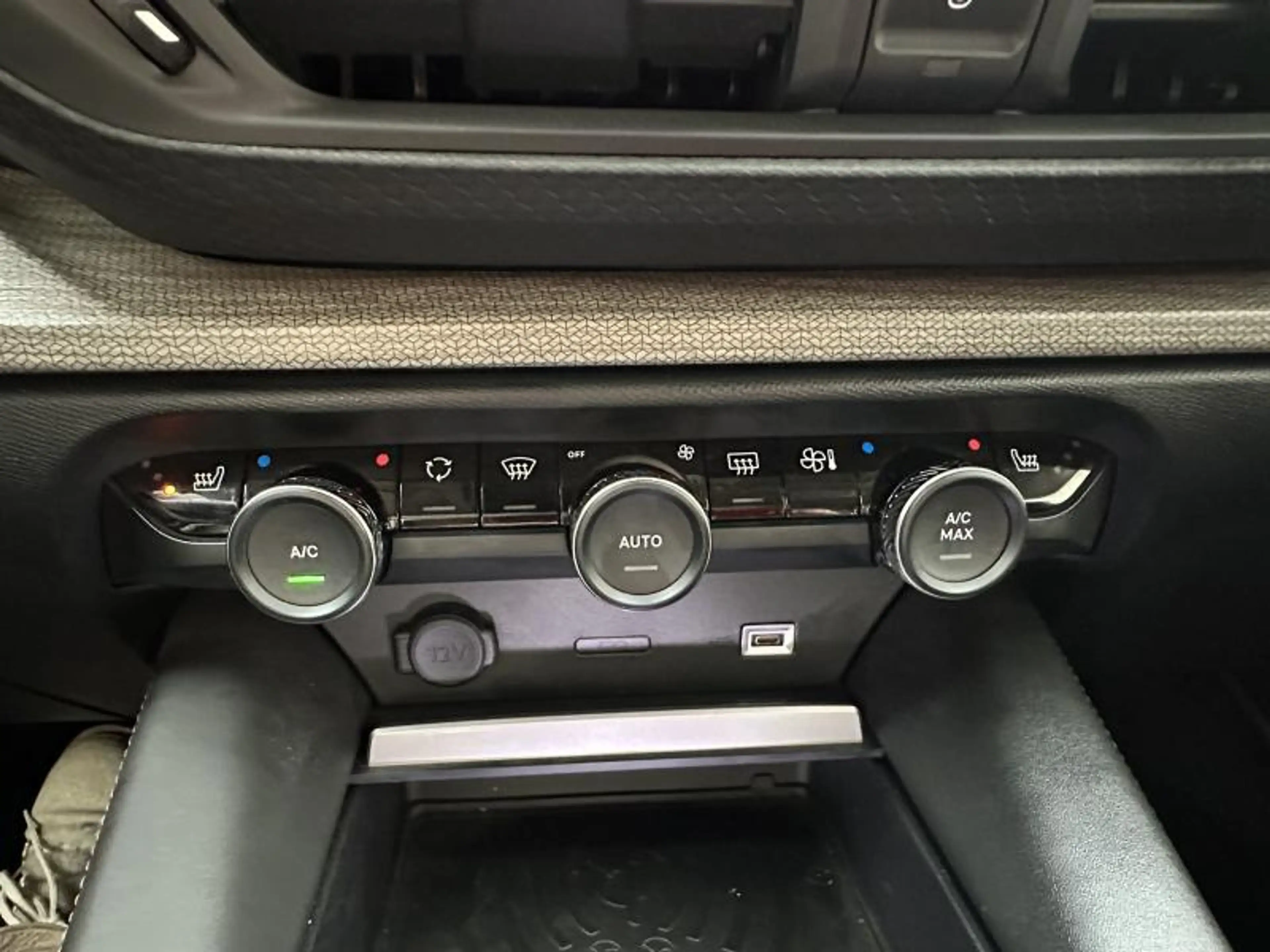 Citroen C5 X SHINE PACK — photo 11