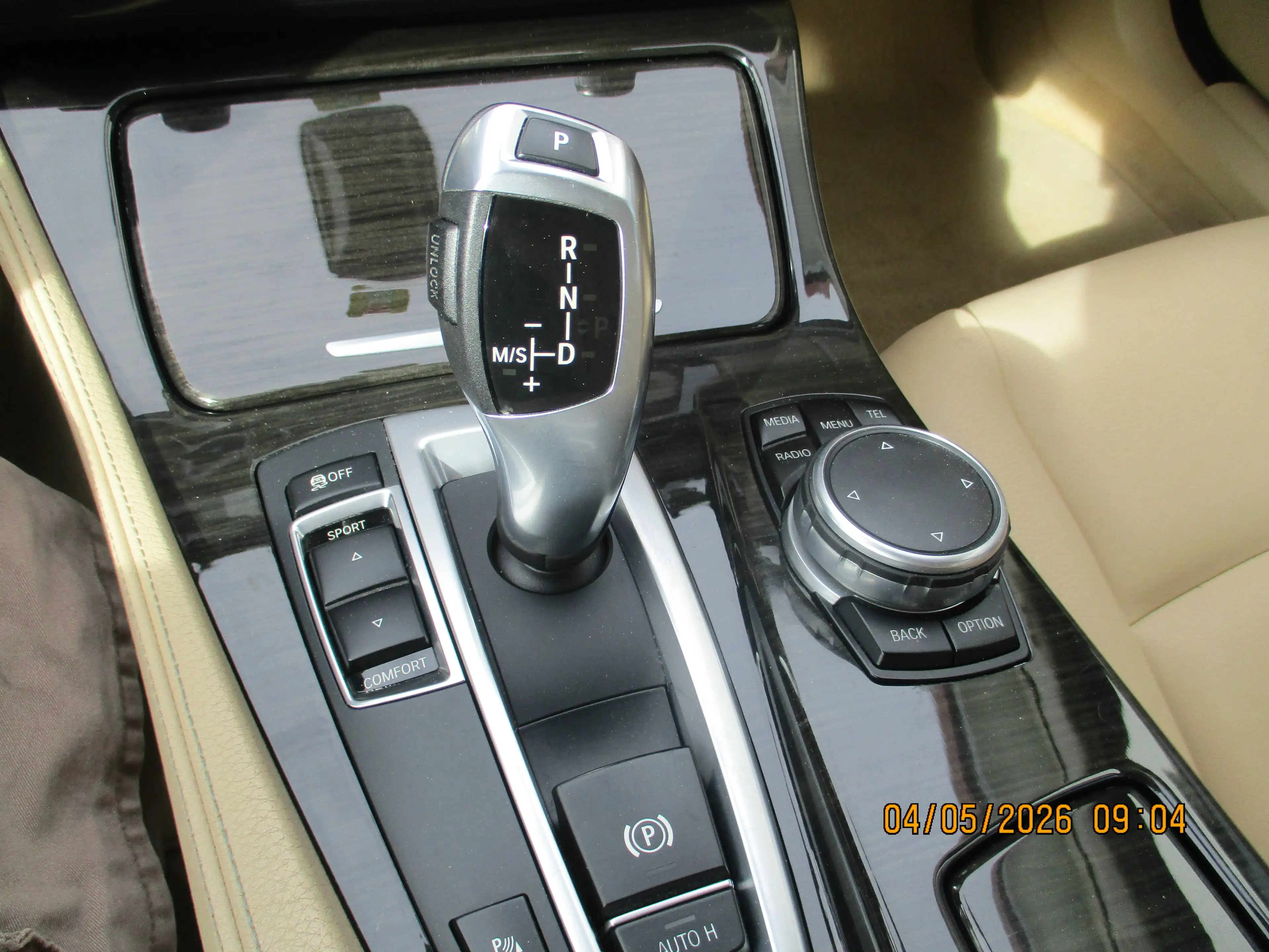 BMW 525 525 d Luxury — photo 8