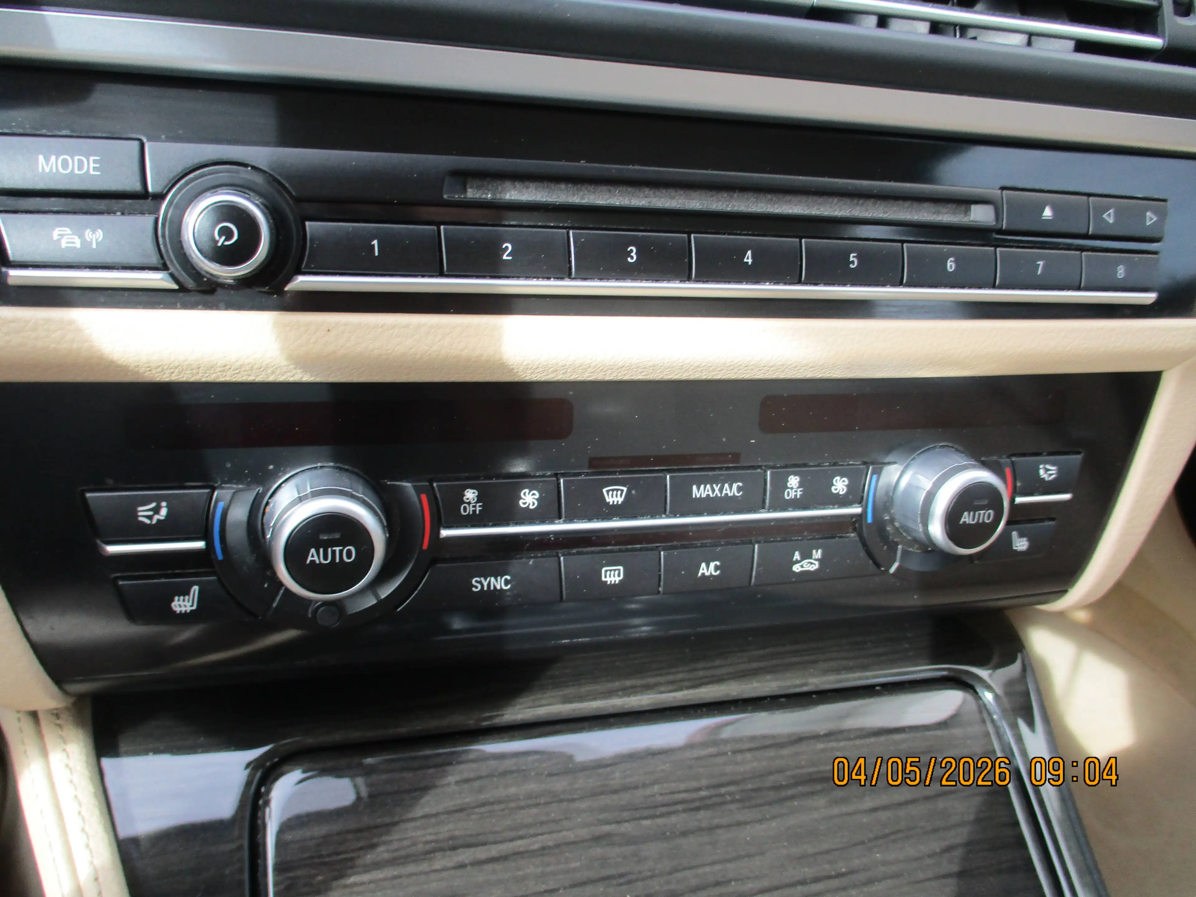 BMW 525 525 d Luxury — photo 12