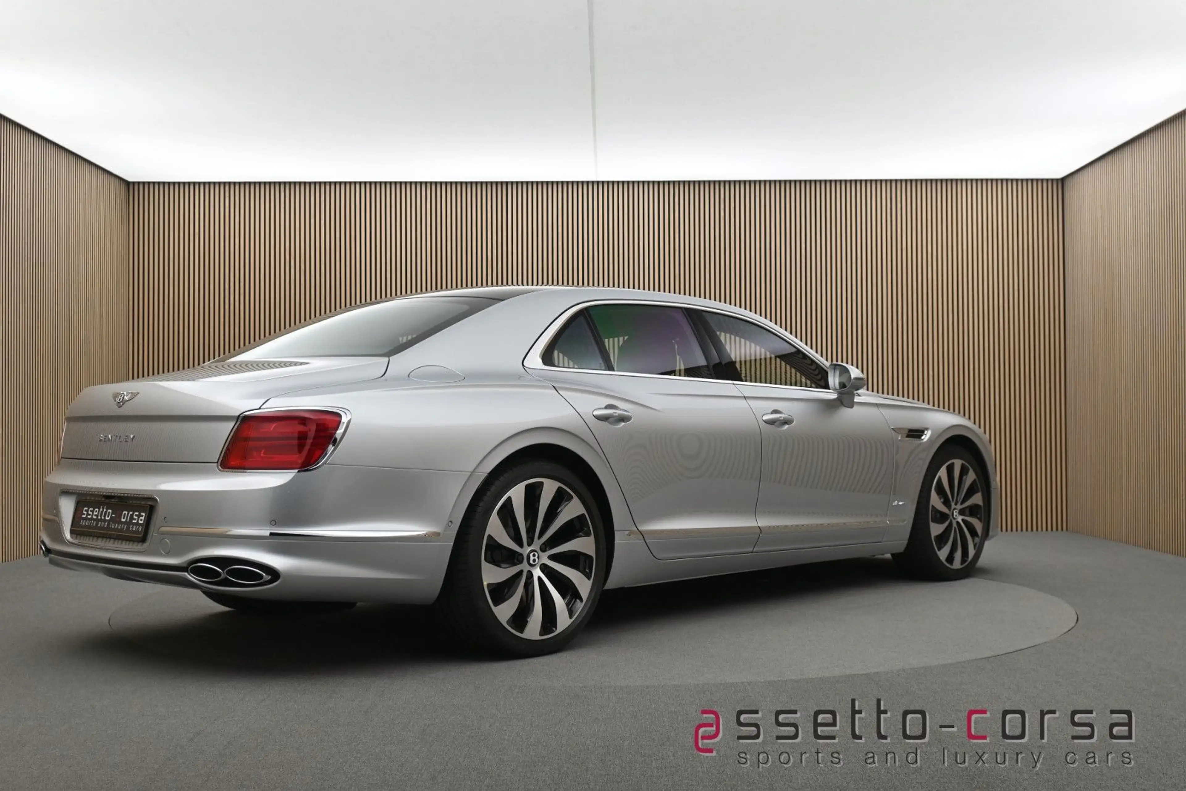 Bentley Flying Spur Azure*Mulliner*B&O*Night — photo 4