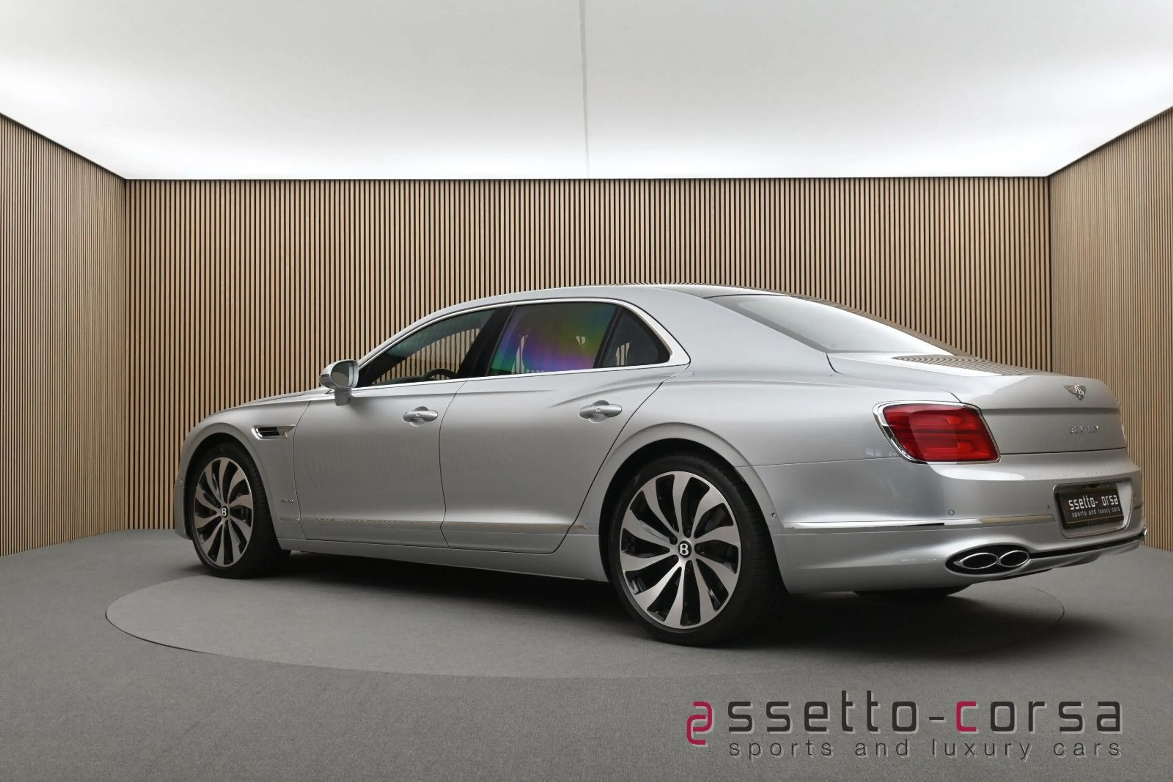 Bentley Flying Spur Azure*Mulliner*B&O*Night — photo 2