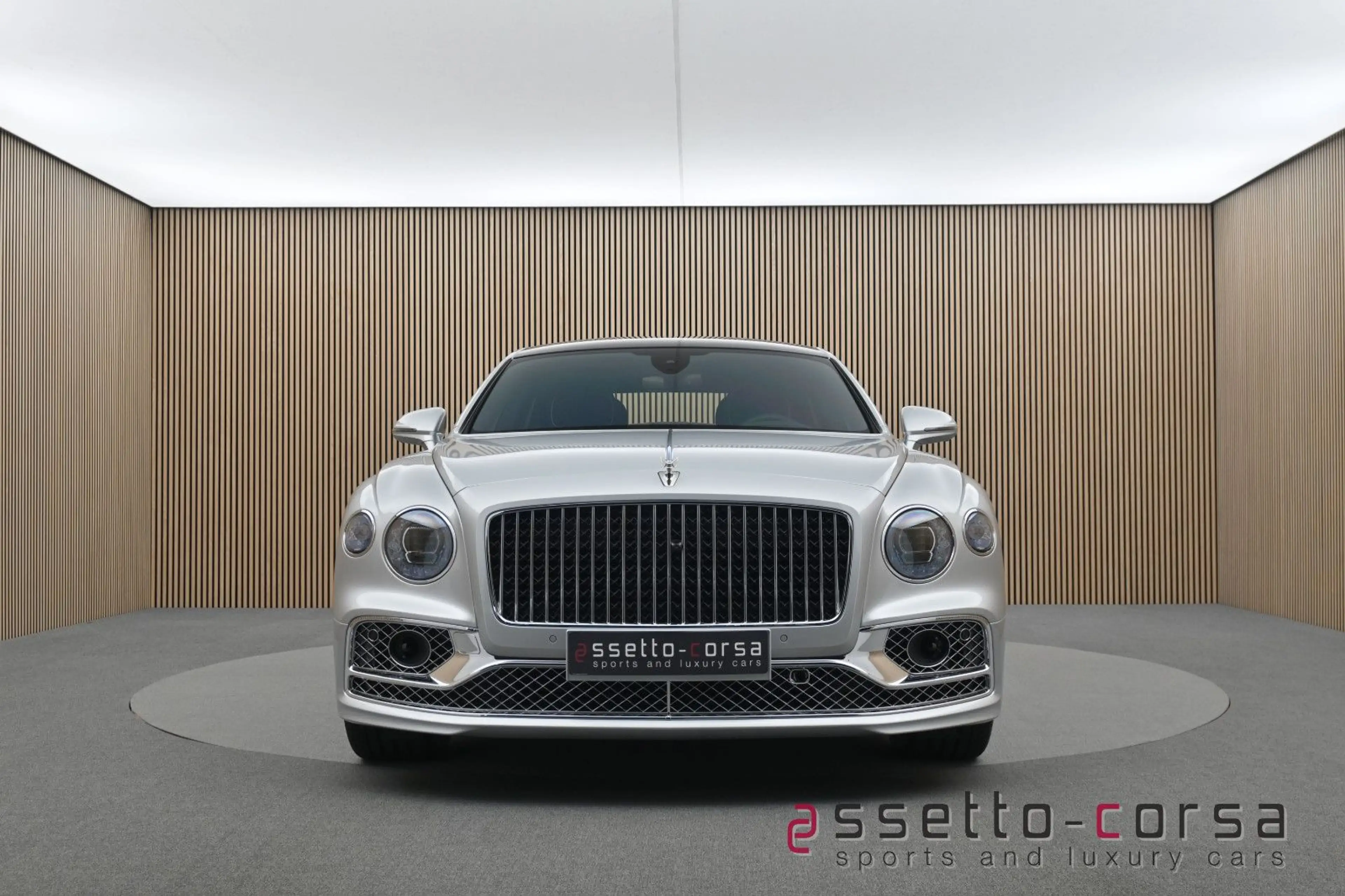 Bentley Flying Spur Azure*Mulliner*B&O*Night — photo 7