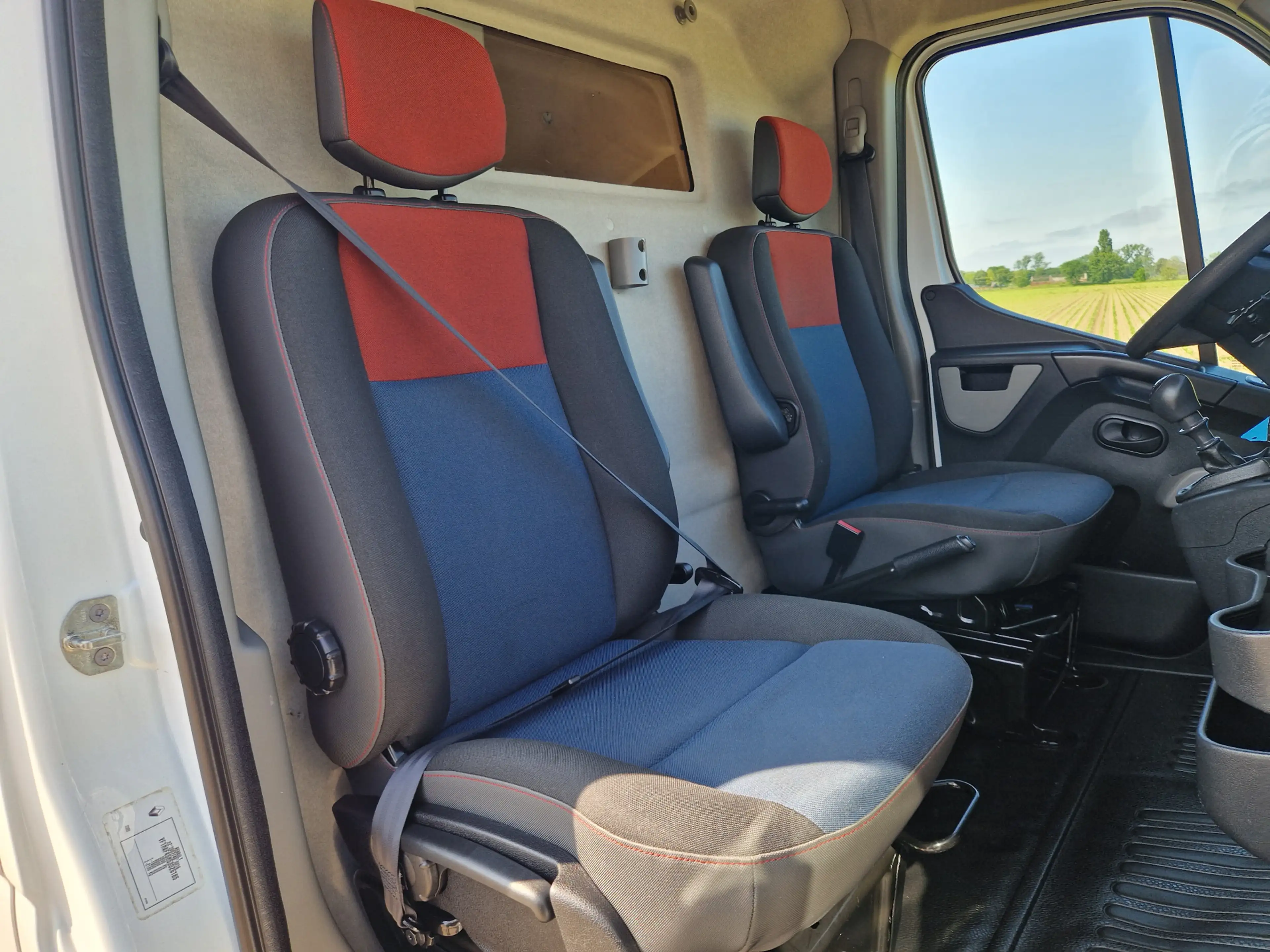 Renault Master T35 2.3 dCi L1H2 - 126 Pk - ET 26 NE Versalift Hoo — photo 11