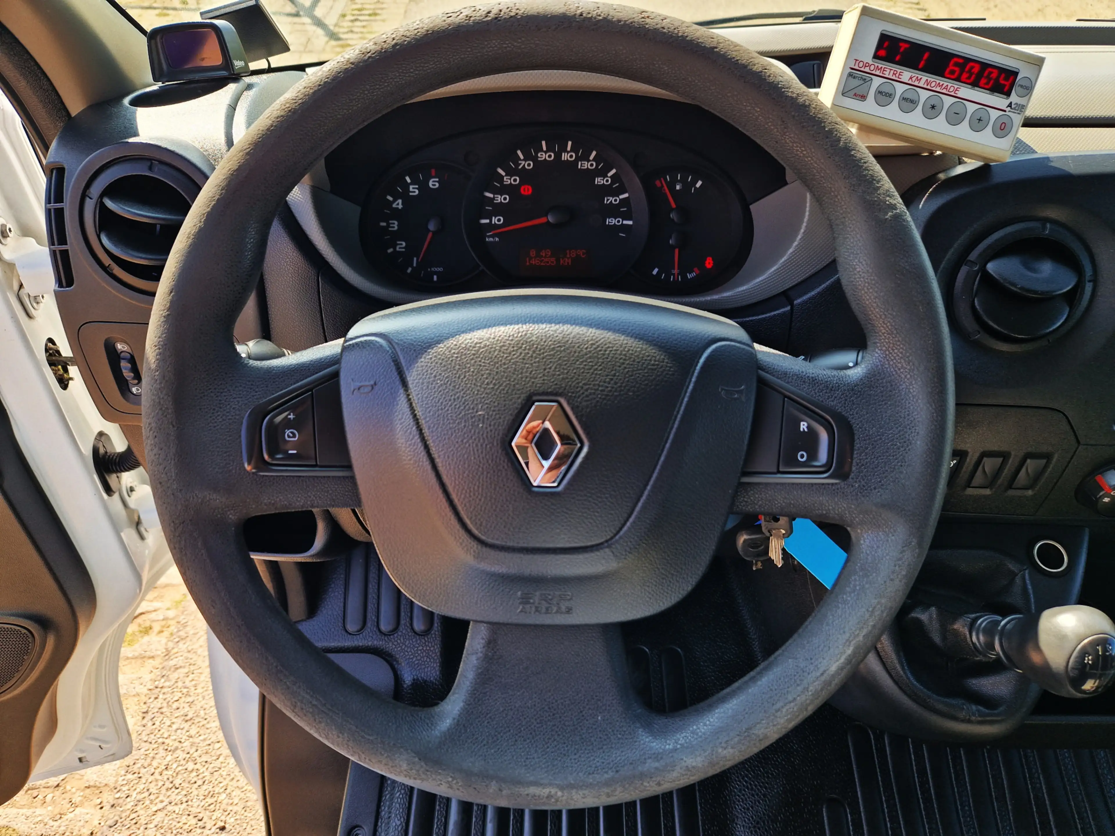 Renault Master T35 2.3 dCi L1H2 - 126 Pk - ET 26 NE Versalift Hoo — photo 23