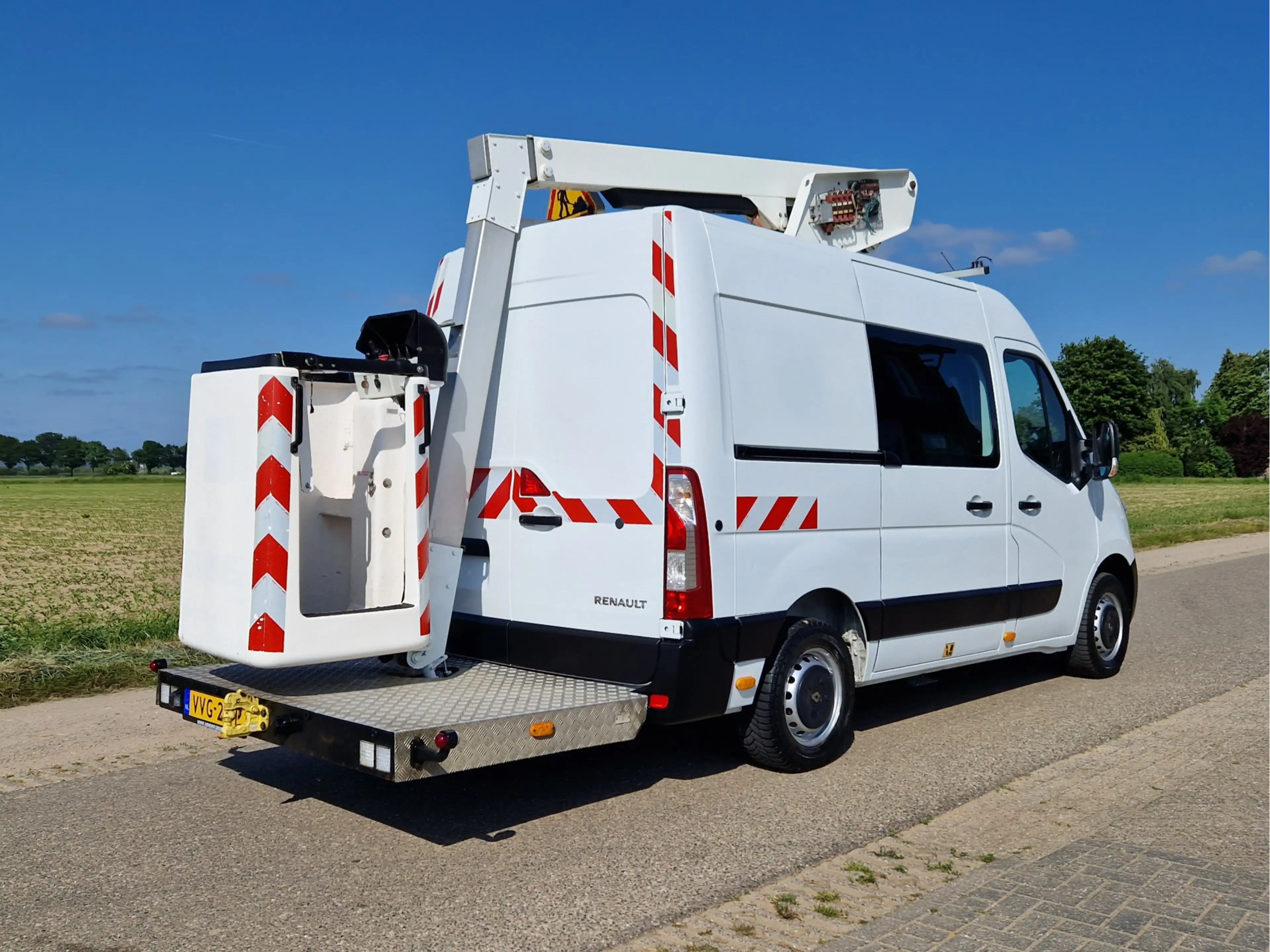 Renault Master T35 2.3 dCi L1H2 - 126 Pk - ET 26 NE Versalift Hoo — photo 6