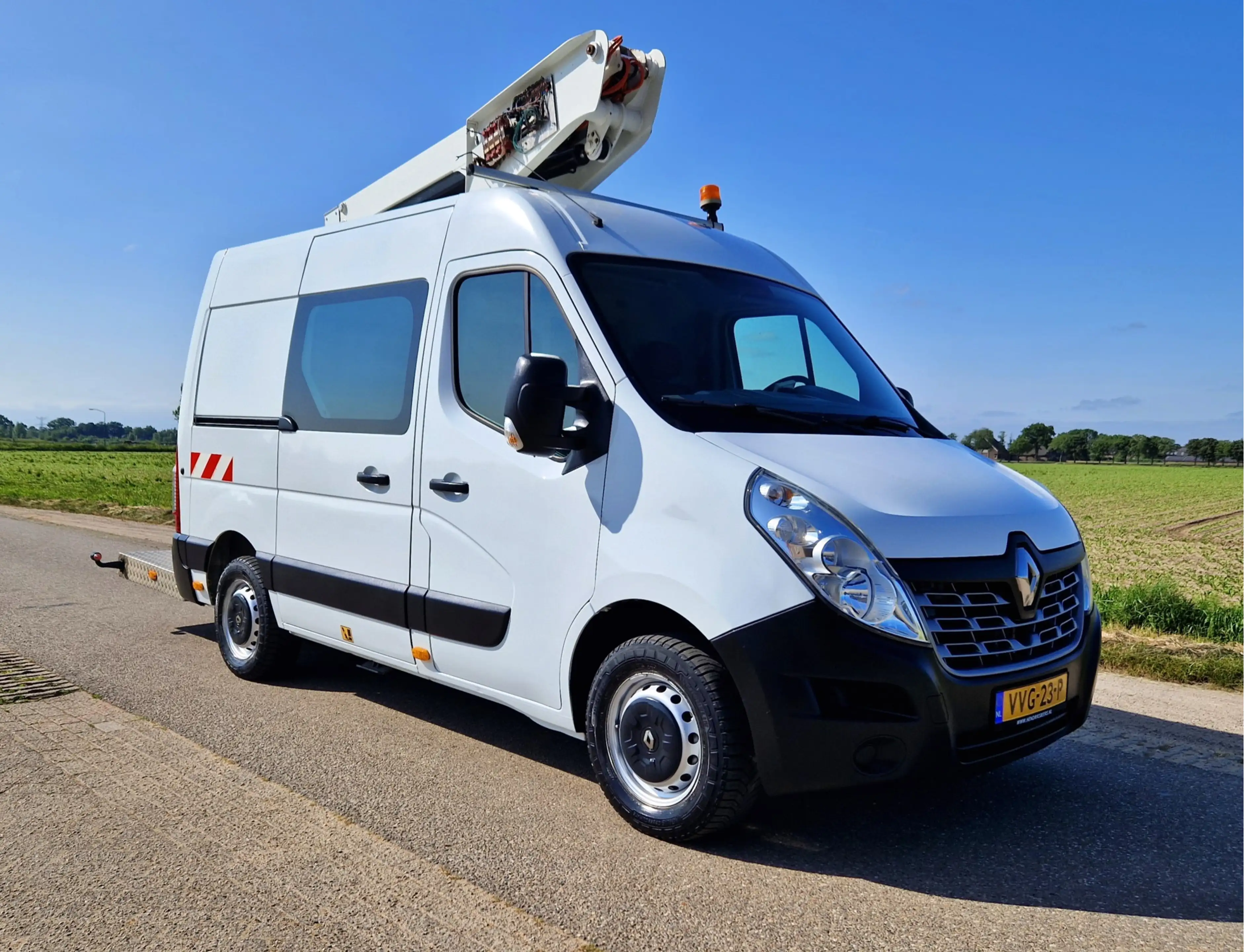 Renault Master T35 2.3 dCi L1H2 - 126 Pk - ET 26 NE Versalift Hoo — photo 8
