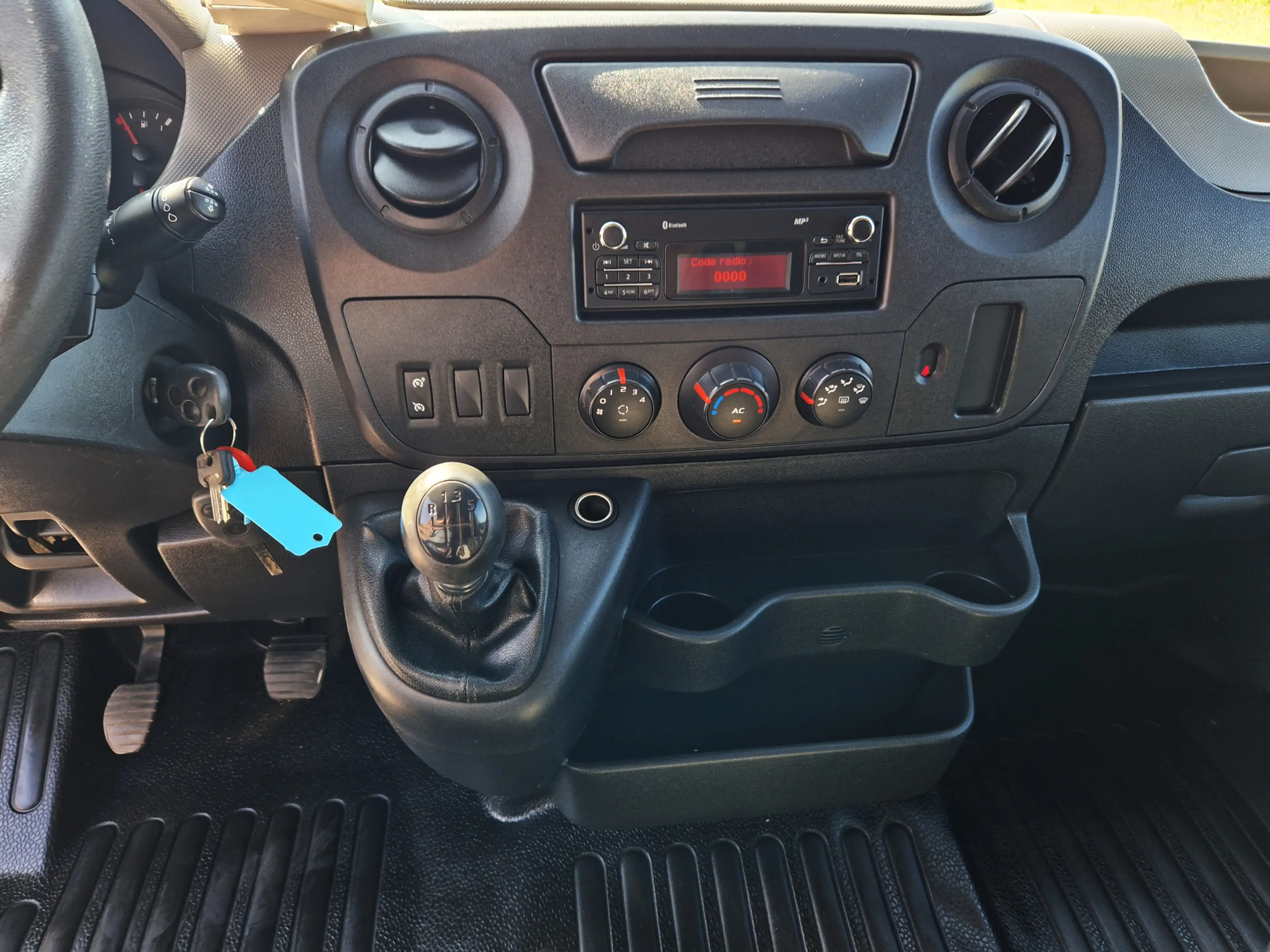 Renault Master T35 2.3 dCi L1H2 - 126 Pk - ET 26 NE Versalift Hoo — photo 13