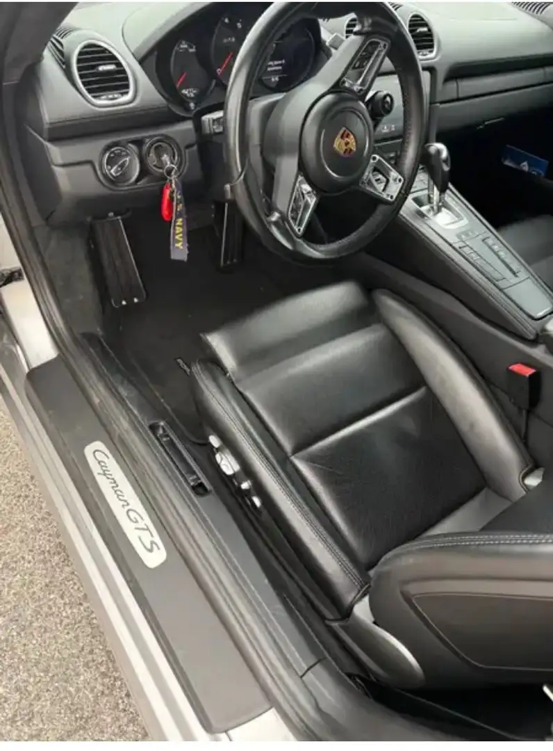 Porsche 718 GTS - 1