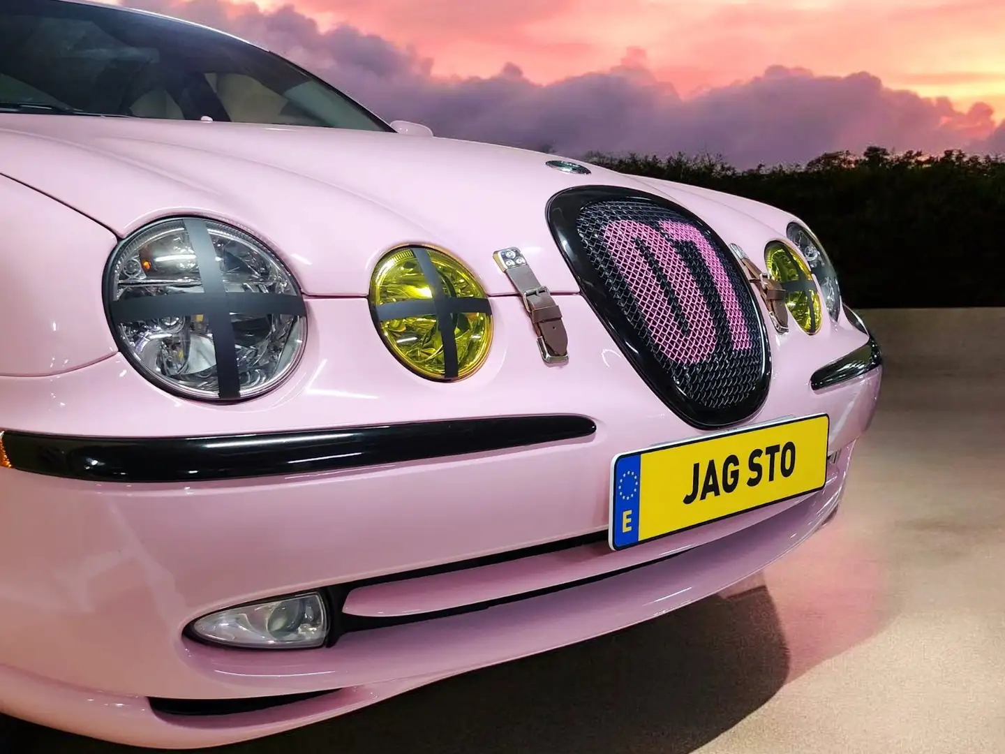 Jaguar S-Type STO by Orleans Sakura Miami Pink Silber - 2