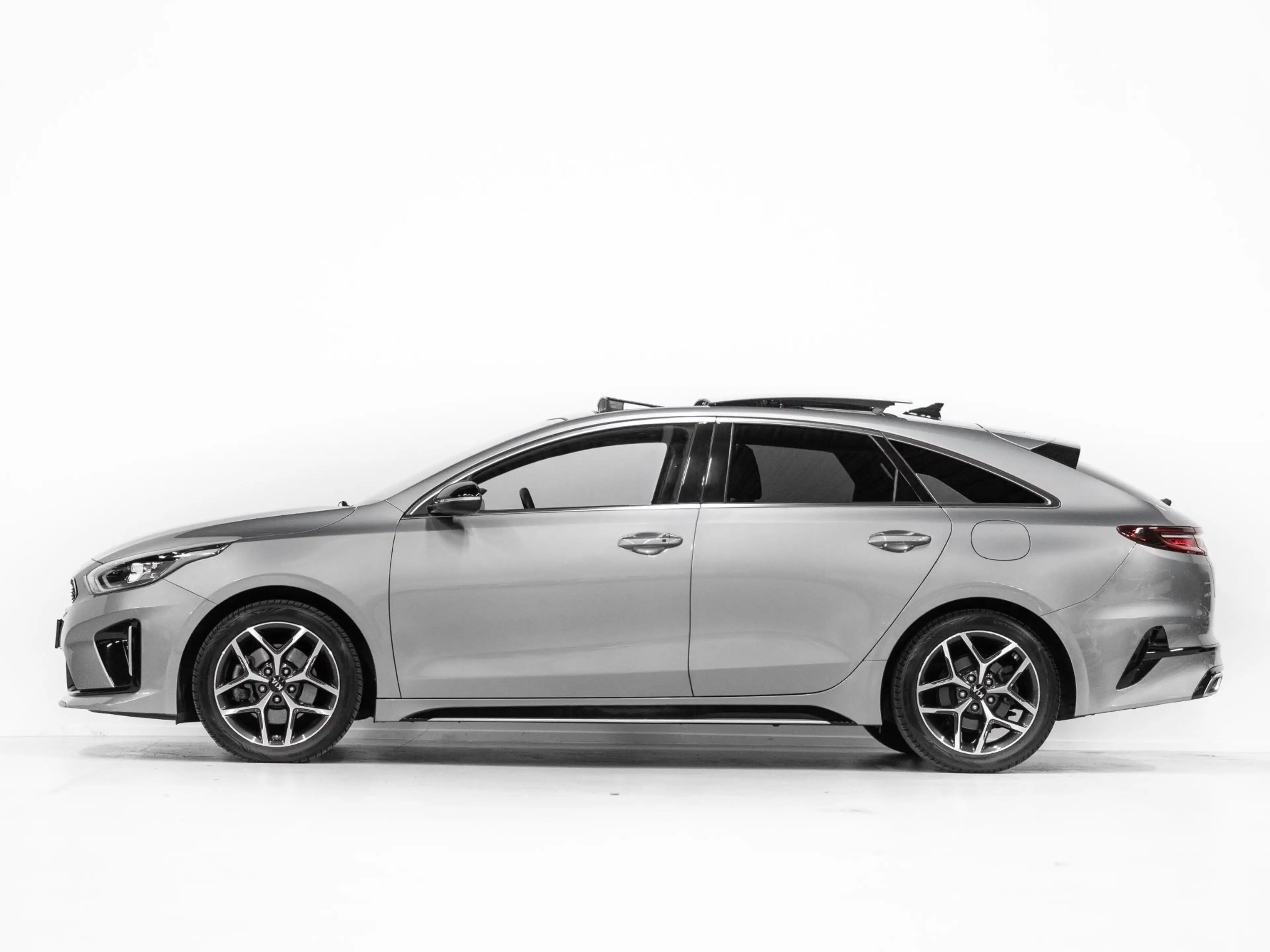 Kia ProCeed / pro_cee'd 1.4 T-GDI GT-Line Pano Keyless Stoelv — photo 8