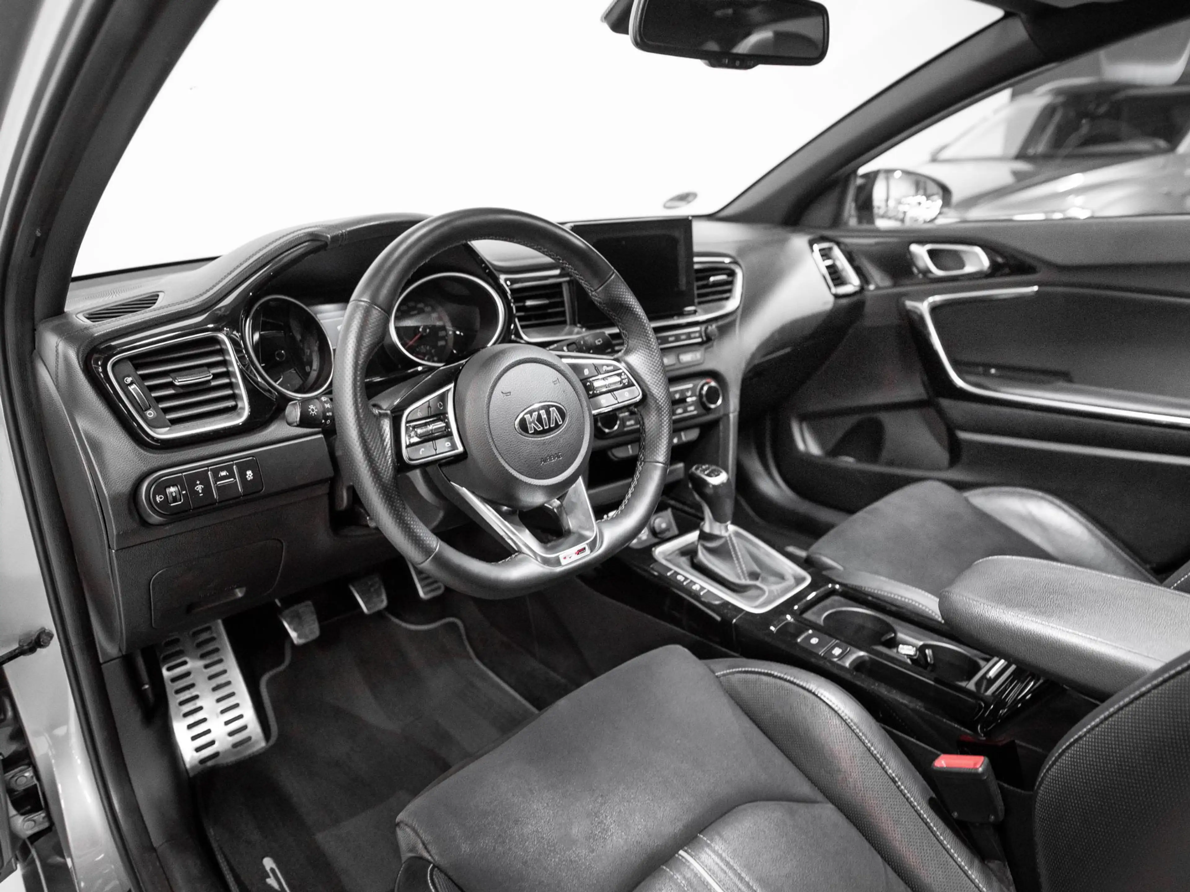 Kia ProCeed / pro_cee'd 1.4 T-GDI GT-Line Pano Keyless Stoelv — photo 3