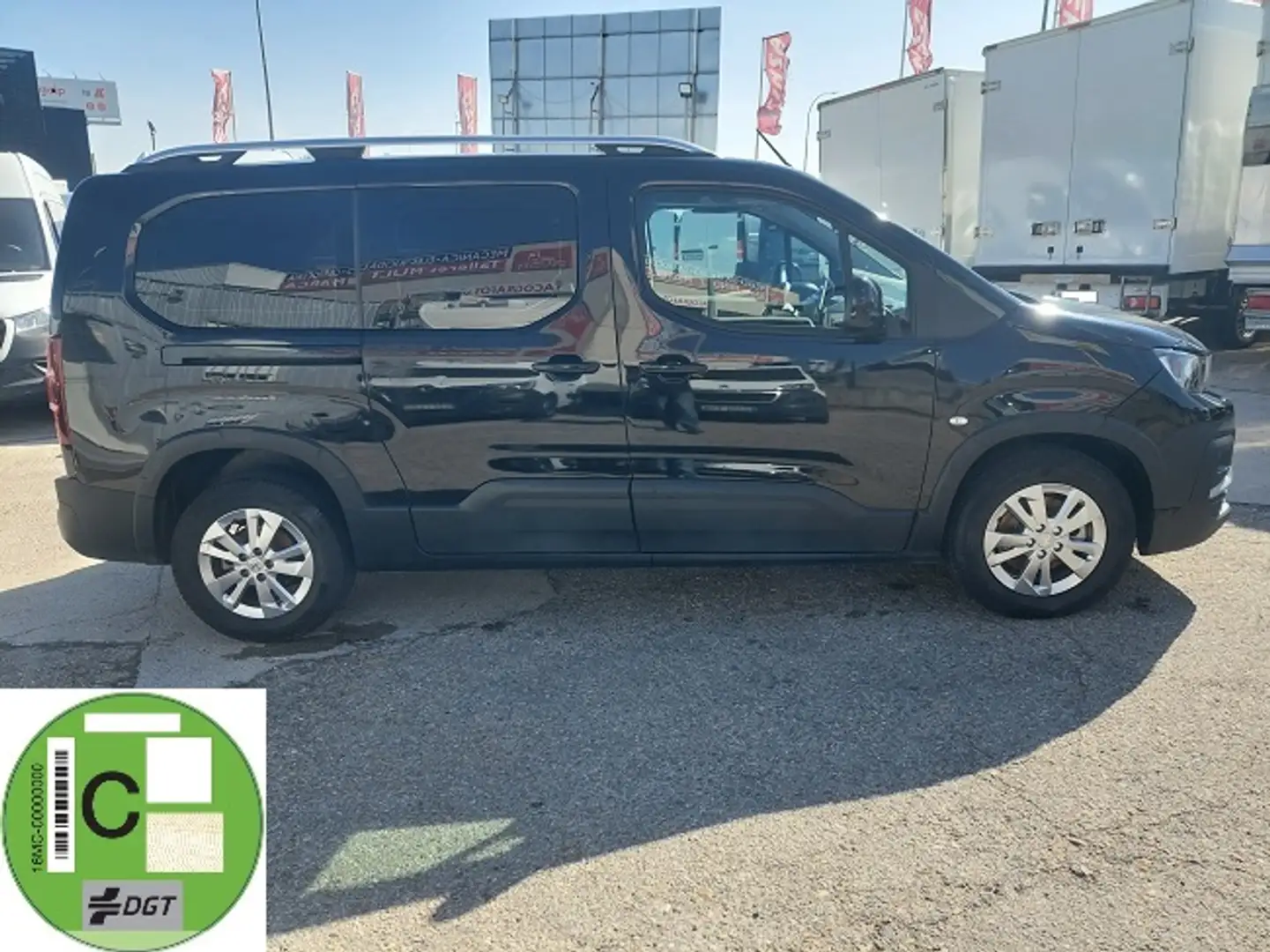 Peugeot Rifter 1.5BlueHDi S&S Long Active Pack 130 Negro - 1