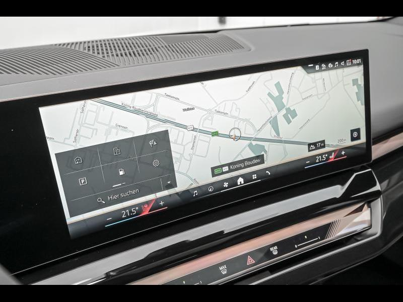 BMW 550 xDrive Touring — photo 12