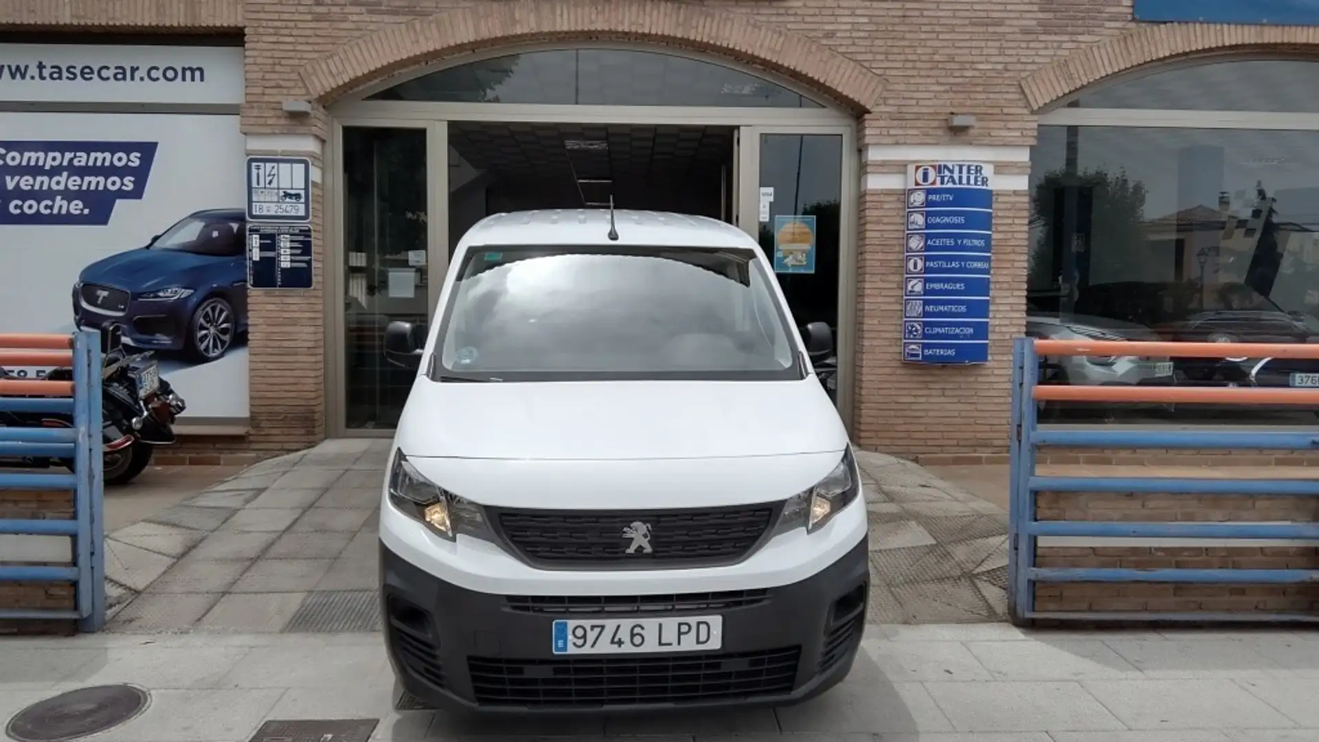 Peugeot Partner 1.5BlueHDI S&S Pro Standard 600kg 75 Blanc - 1