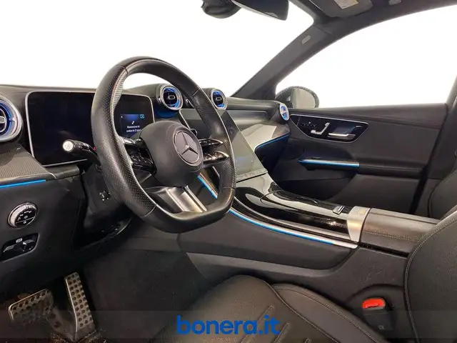 Mercedes-Benz GLC view 10