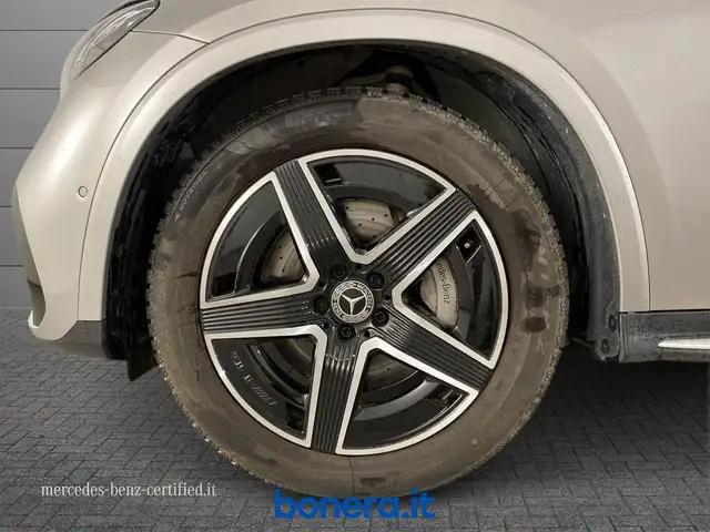 Mercedes-Benz GLC view 18