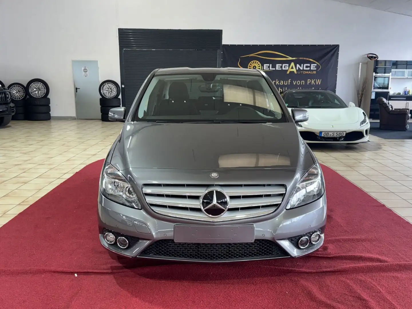 Mercedes-Benz B 180 CDI / d Grau - 2