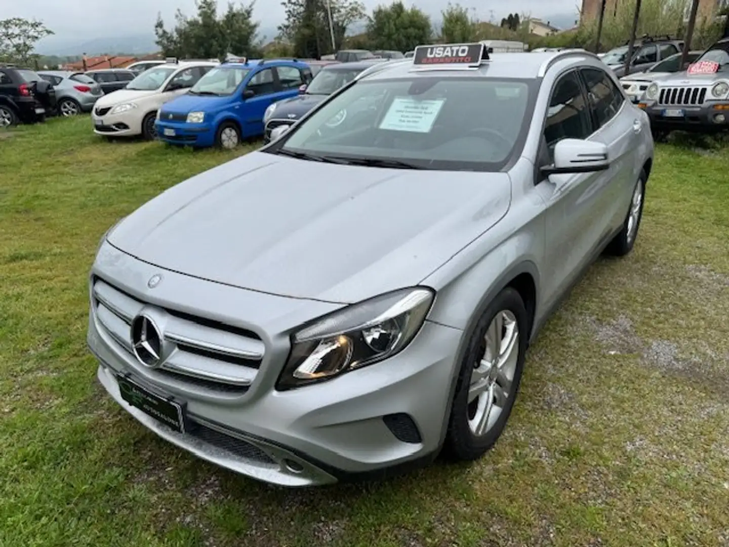 Mercedes-Benz GLA 200 GLA 200 d (cdi) Sport auto Argent - 1