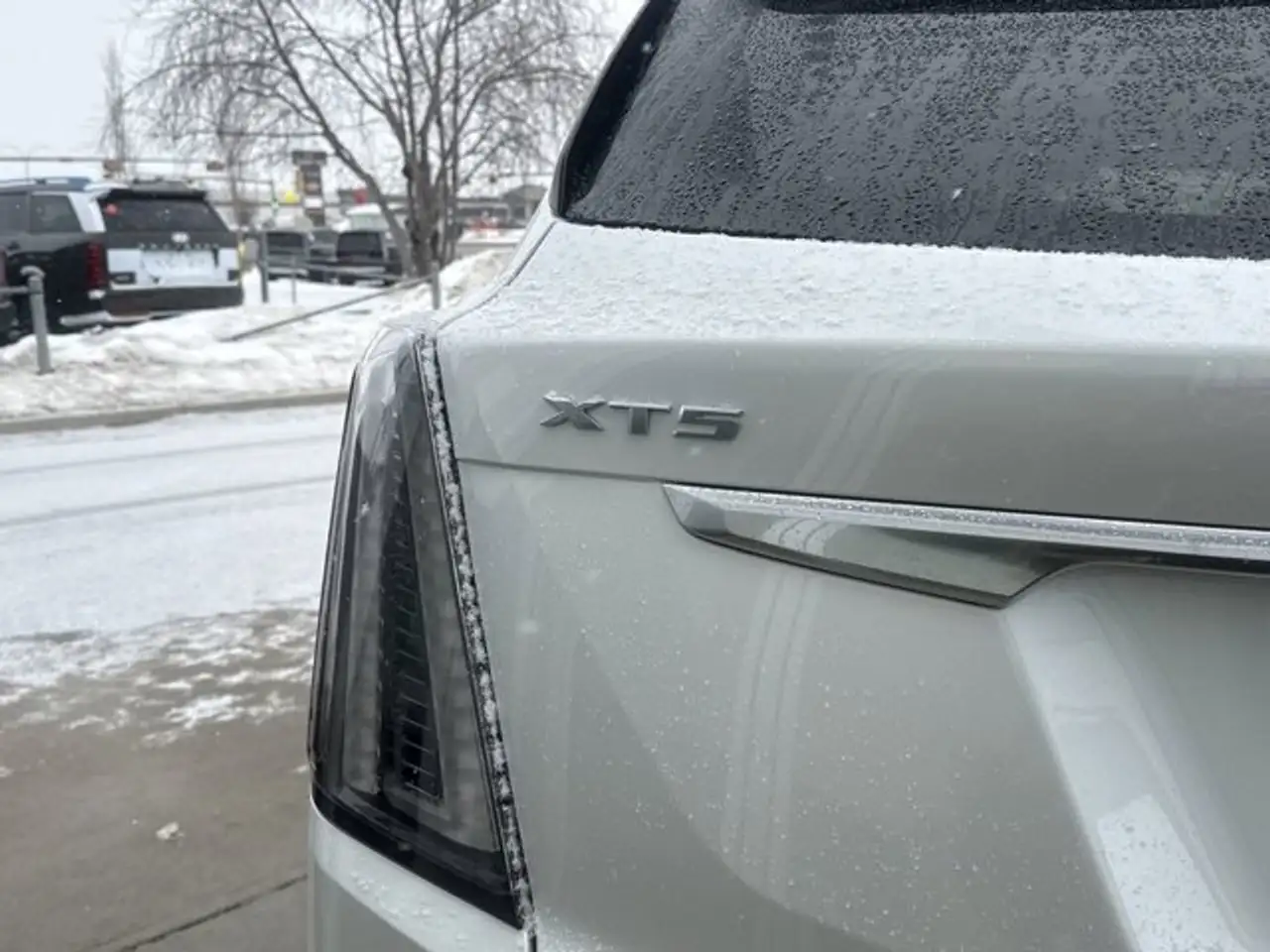 Cadillac XT5 снимка Cadillac XT5