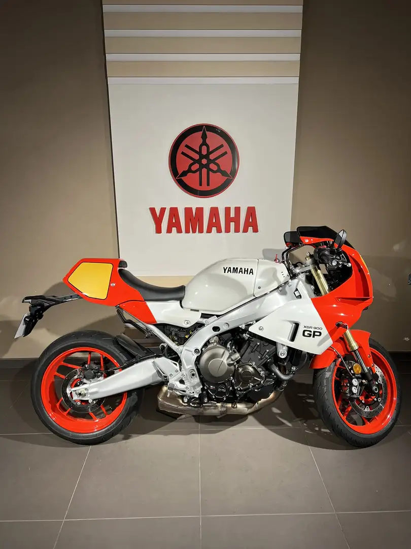 Yamaha XSR 900 Bianco - 2