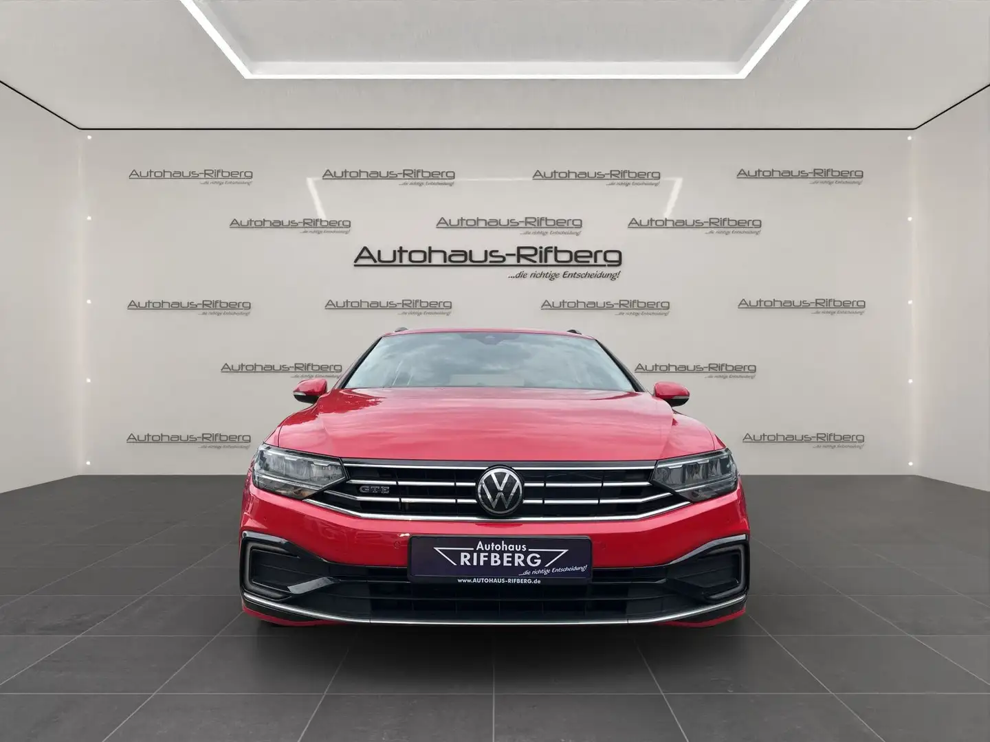 Volkswagen Passat Variant 1.4 TSI GTE/DSG/NAVI/LED/AHK/ACC Rouge - 2