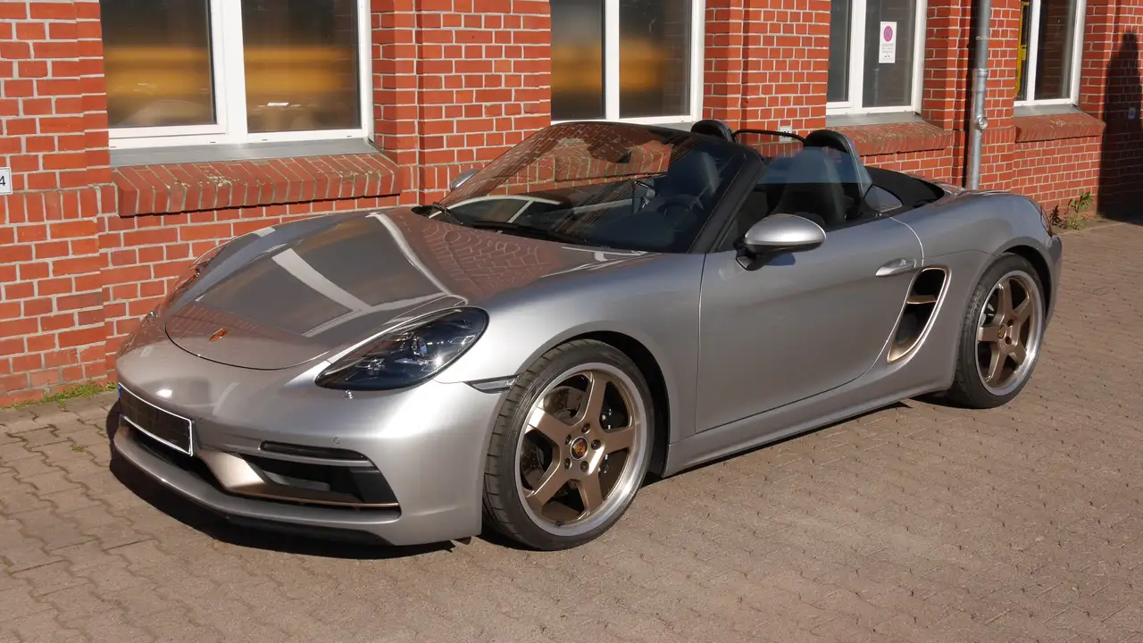 Porsche 718