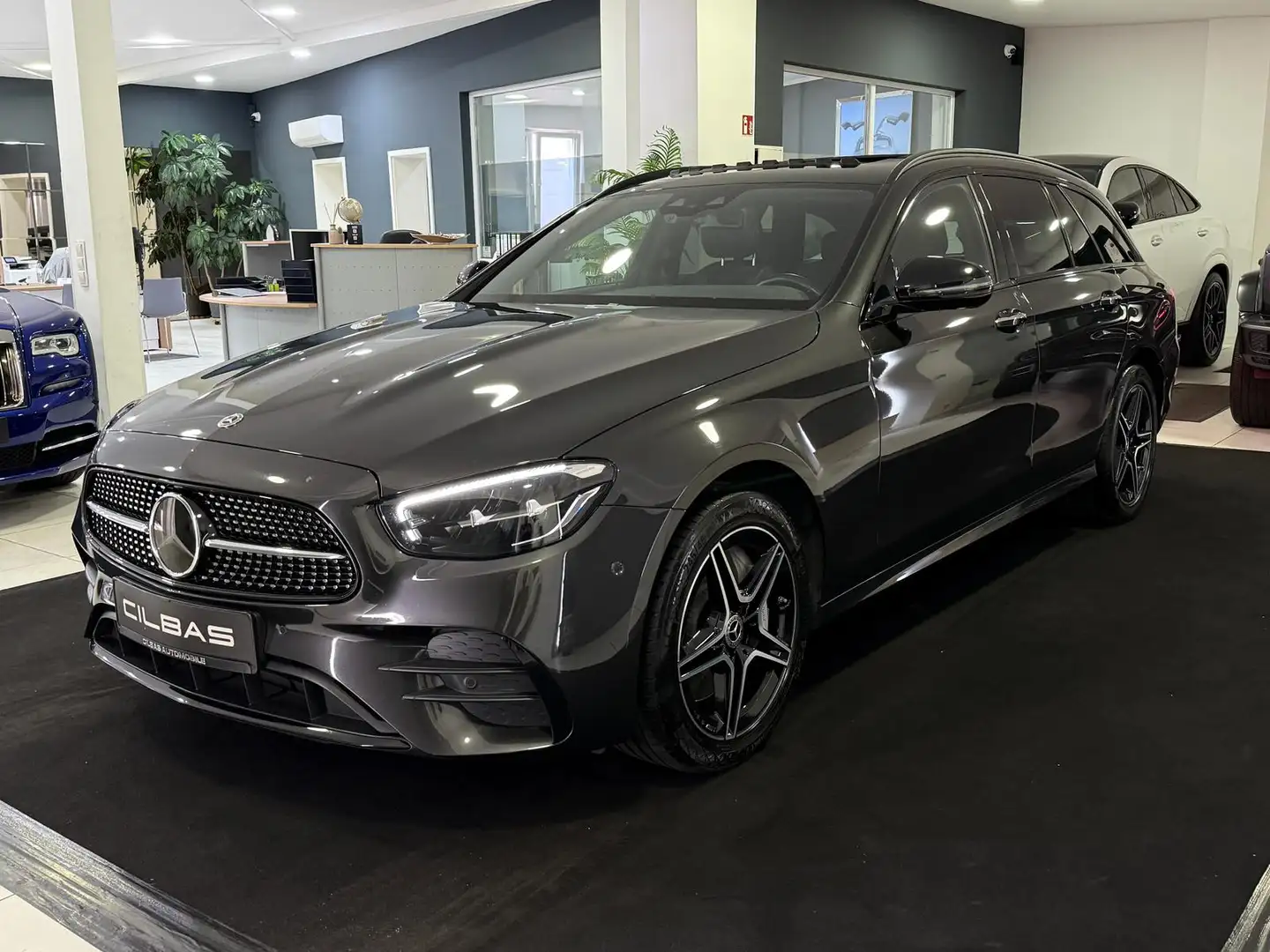 Mercedes-Benz E 300 de T AMG-Line*WIDE*GSD*DIST*KAM*SPUR*AHK* Grau - 2